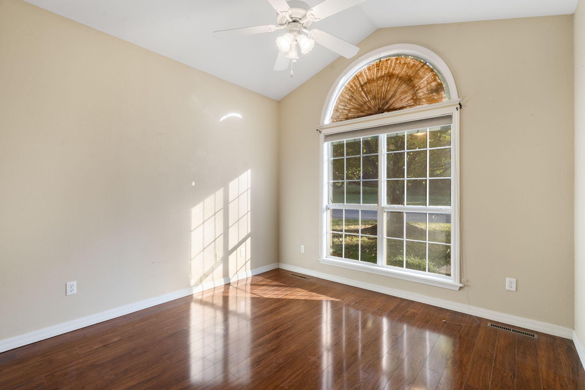 7866 Cozy Cove Road Property Photo 22