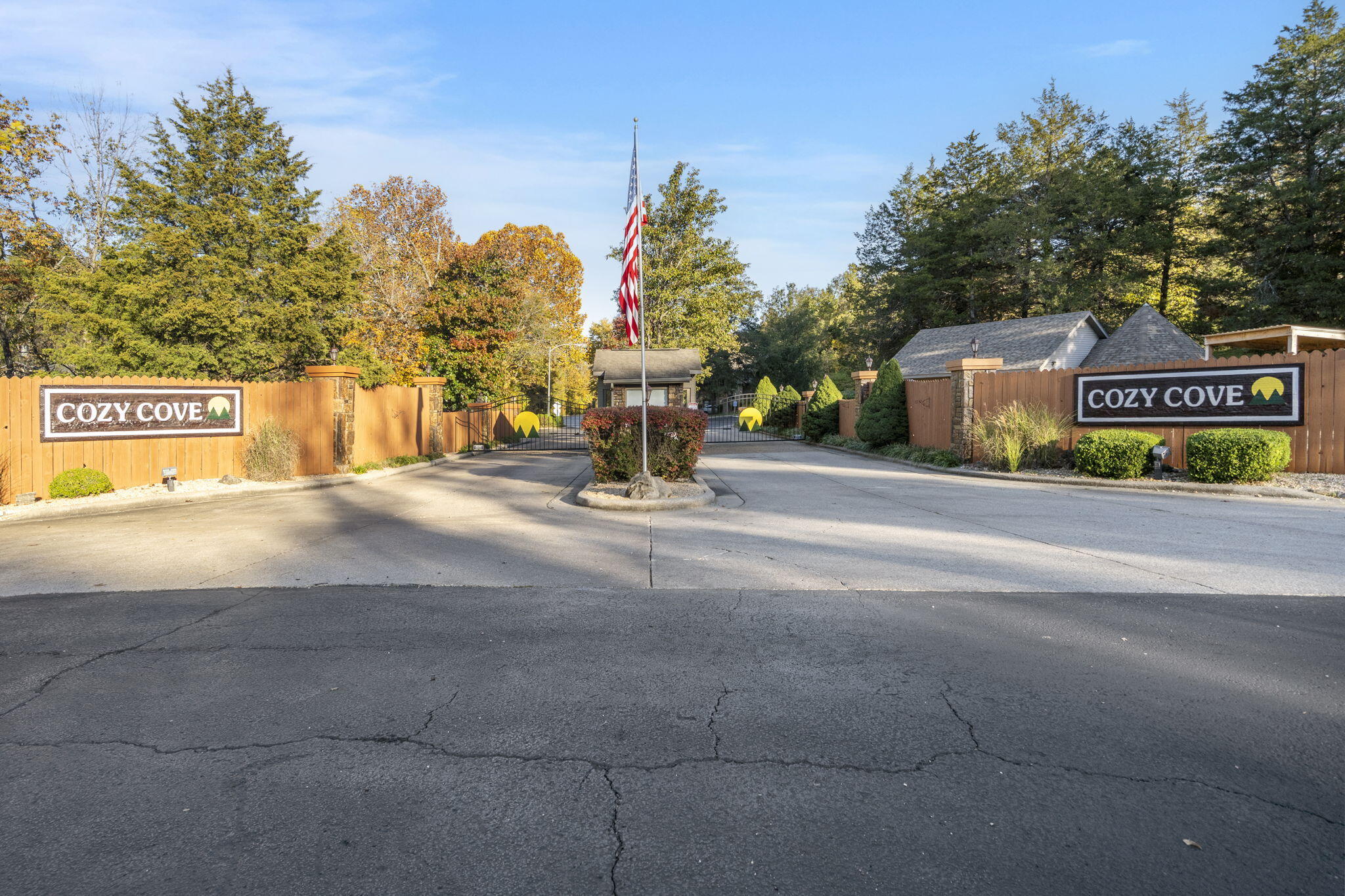 7866 Cozy Cove Road Property Photo 31