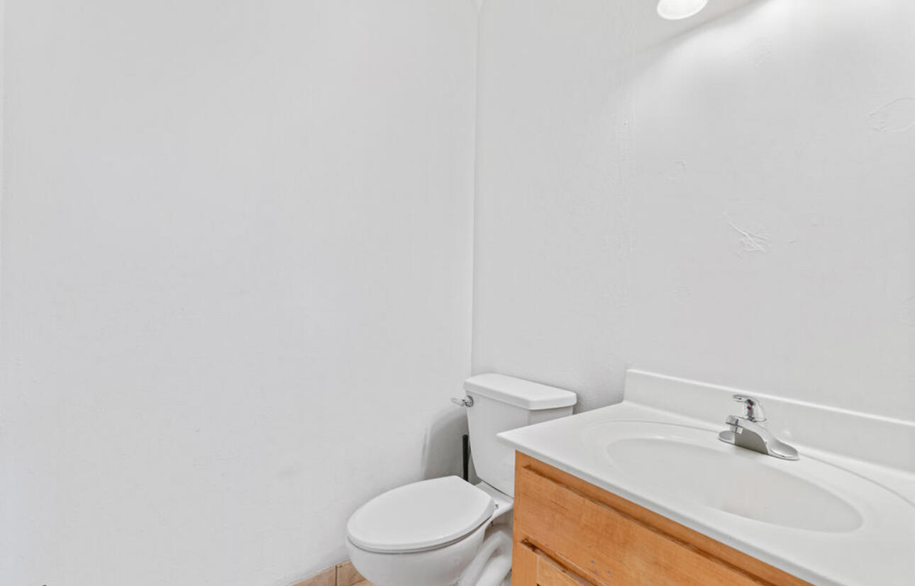 903 East Gaslight Drive Property Photo 22