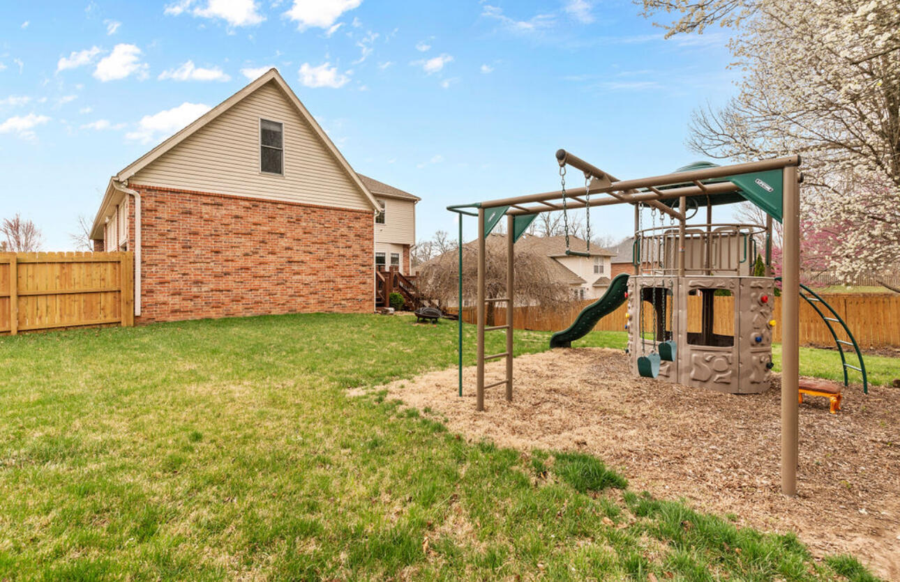 903 East Gaslight Drive Property Photo 45