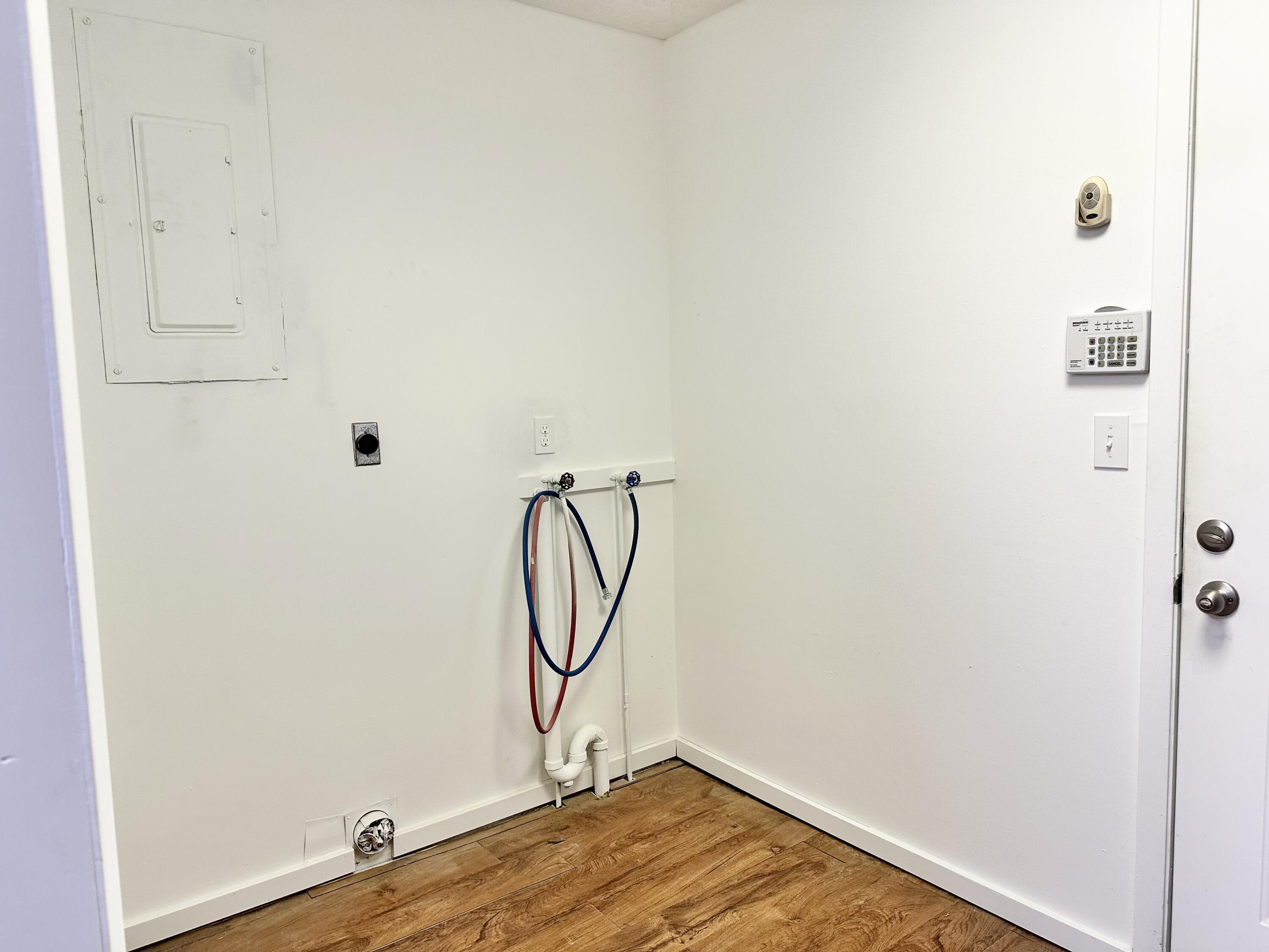 13705 Hawksbill Drive Property Photo 24