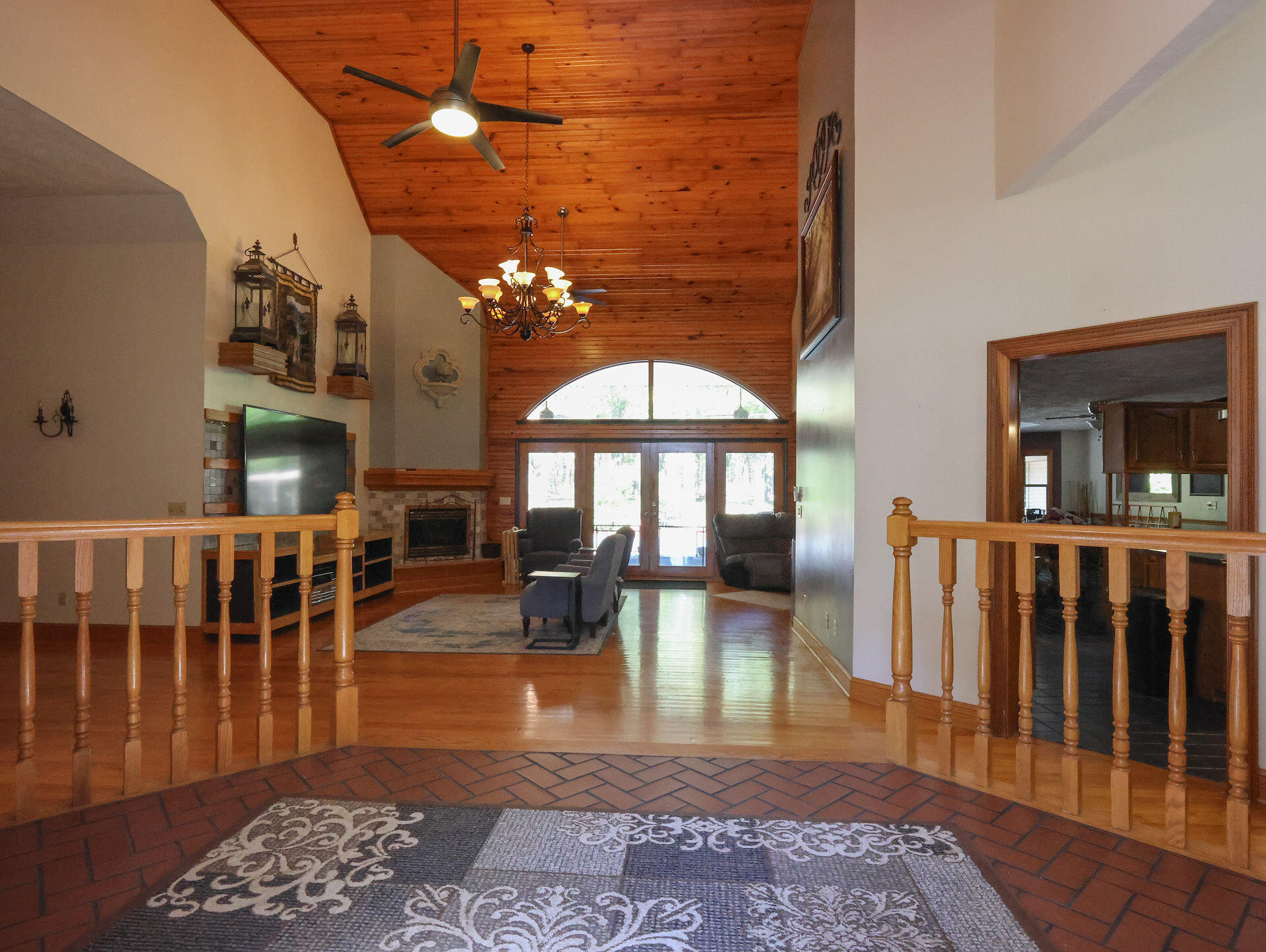 8043 State Hwy M Property Photo 9