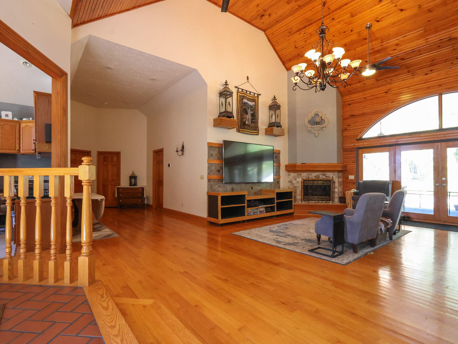 8043 State Hwy M Property Photo 10