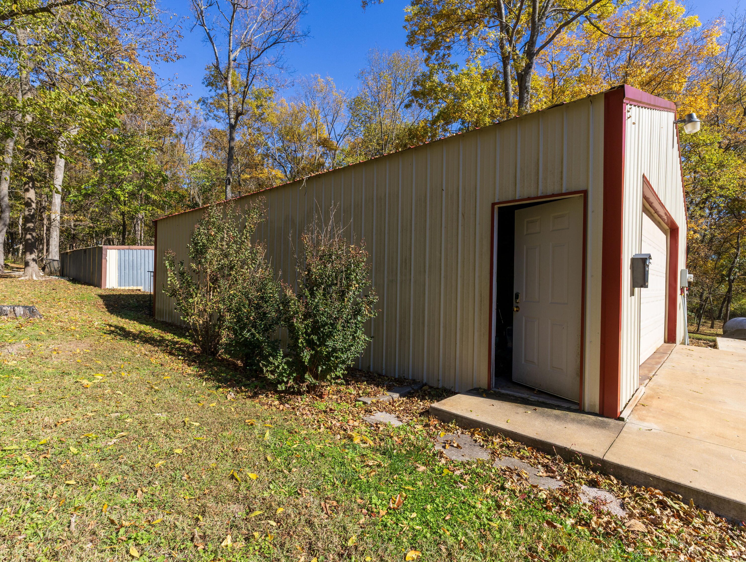 8043 State Hwy M Property Photo 48