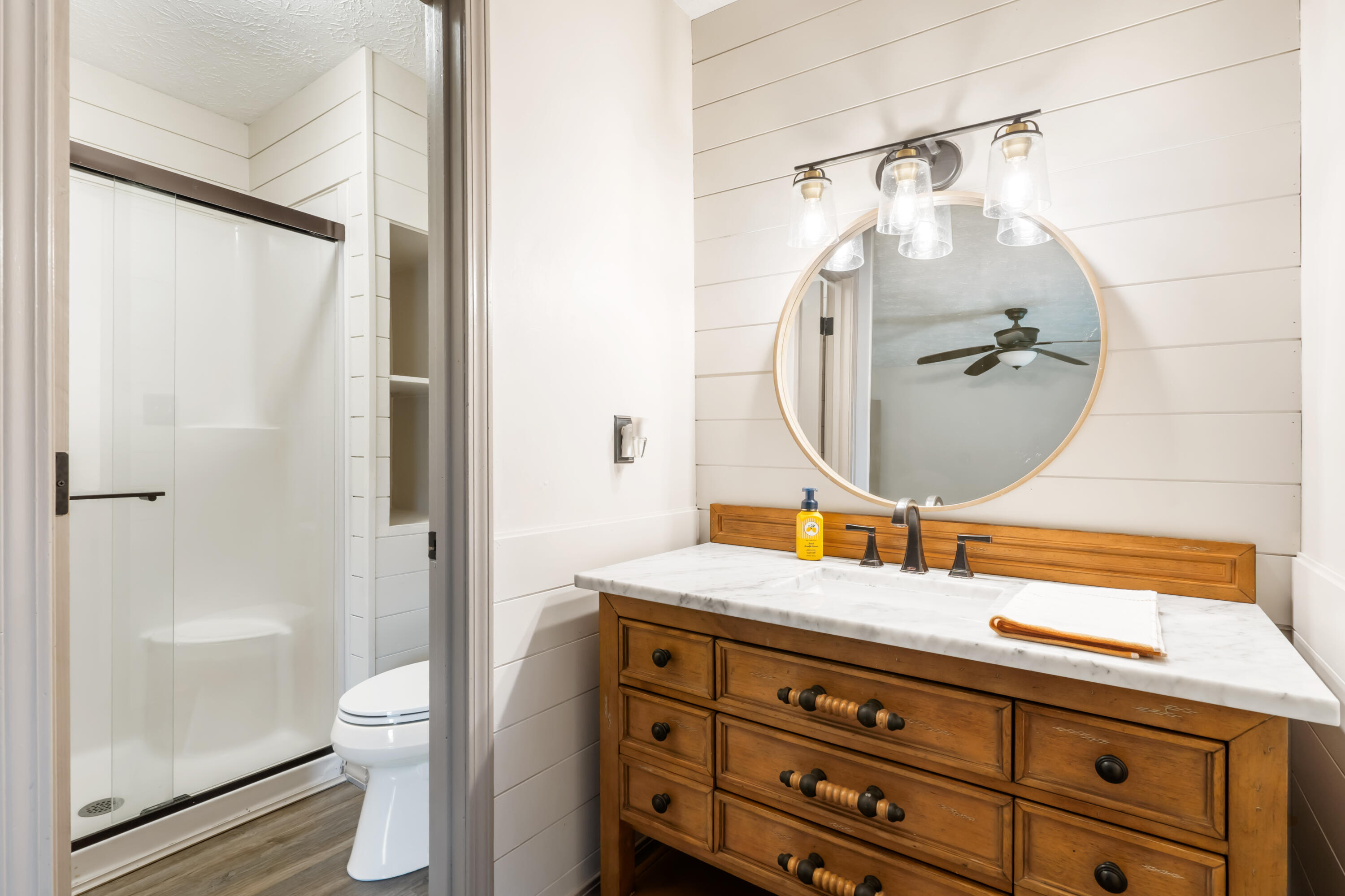 1120 East Oak Tree Lane Property Photo 19