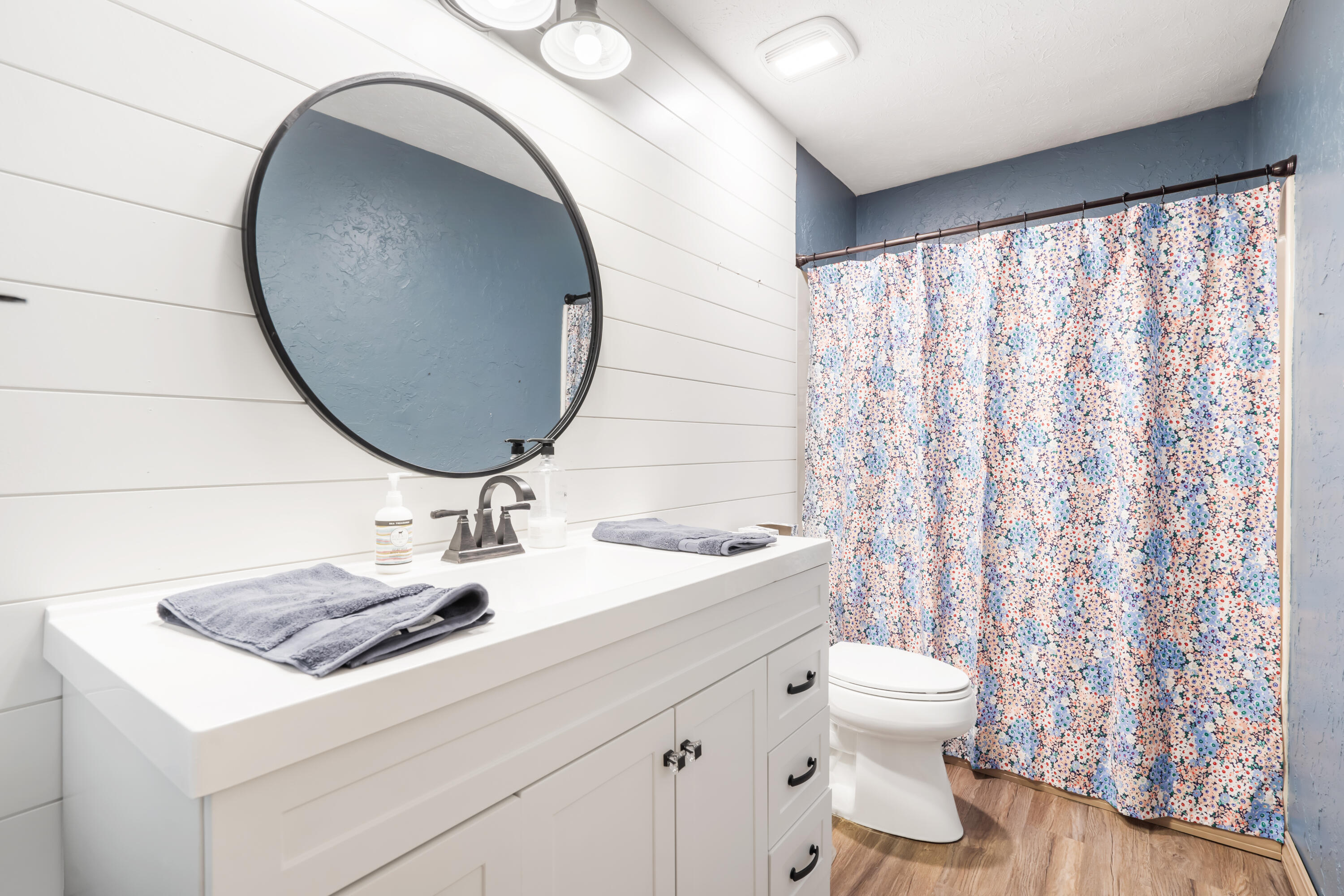 1120 East Oak Tree Lane Property Photo 22