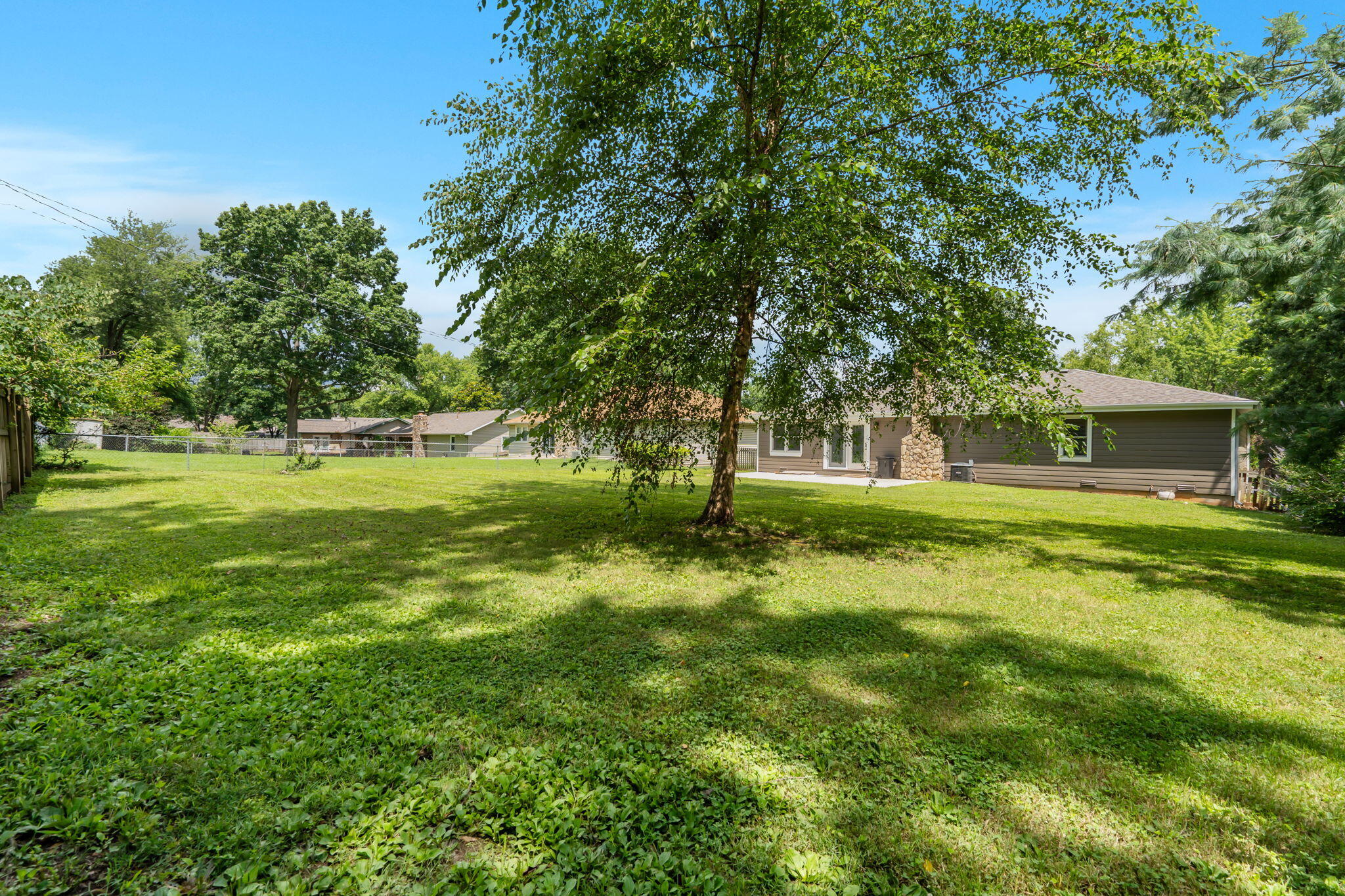 1120 East Oak Tree Lane Property Photo 28
