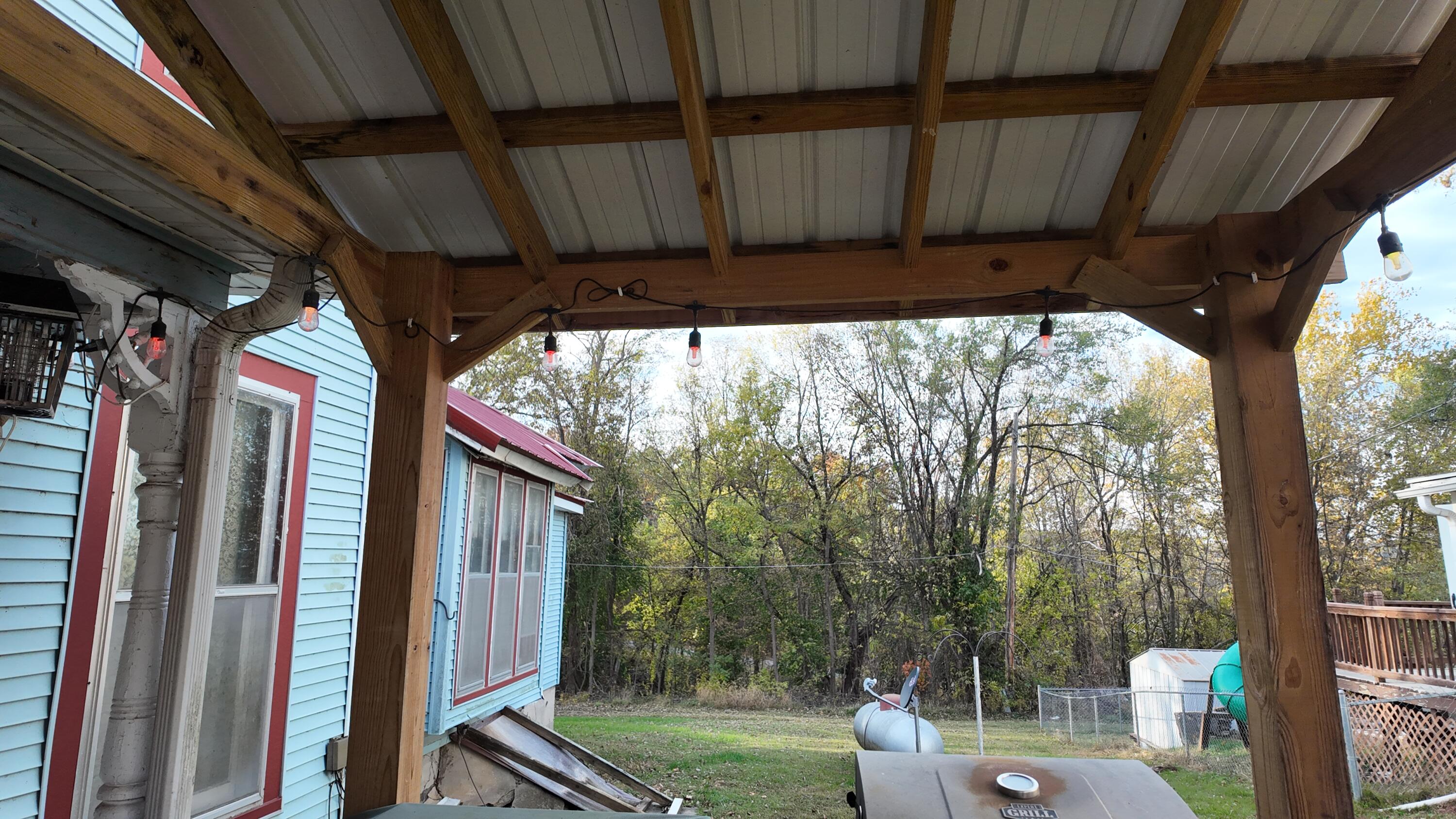 320 2nd Street Property Photo 6