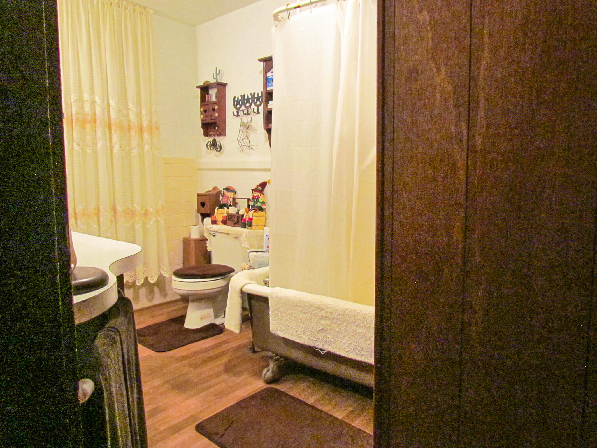 320 2nd Street Property Photo 16