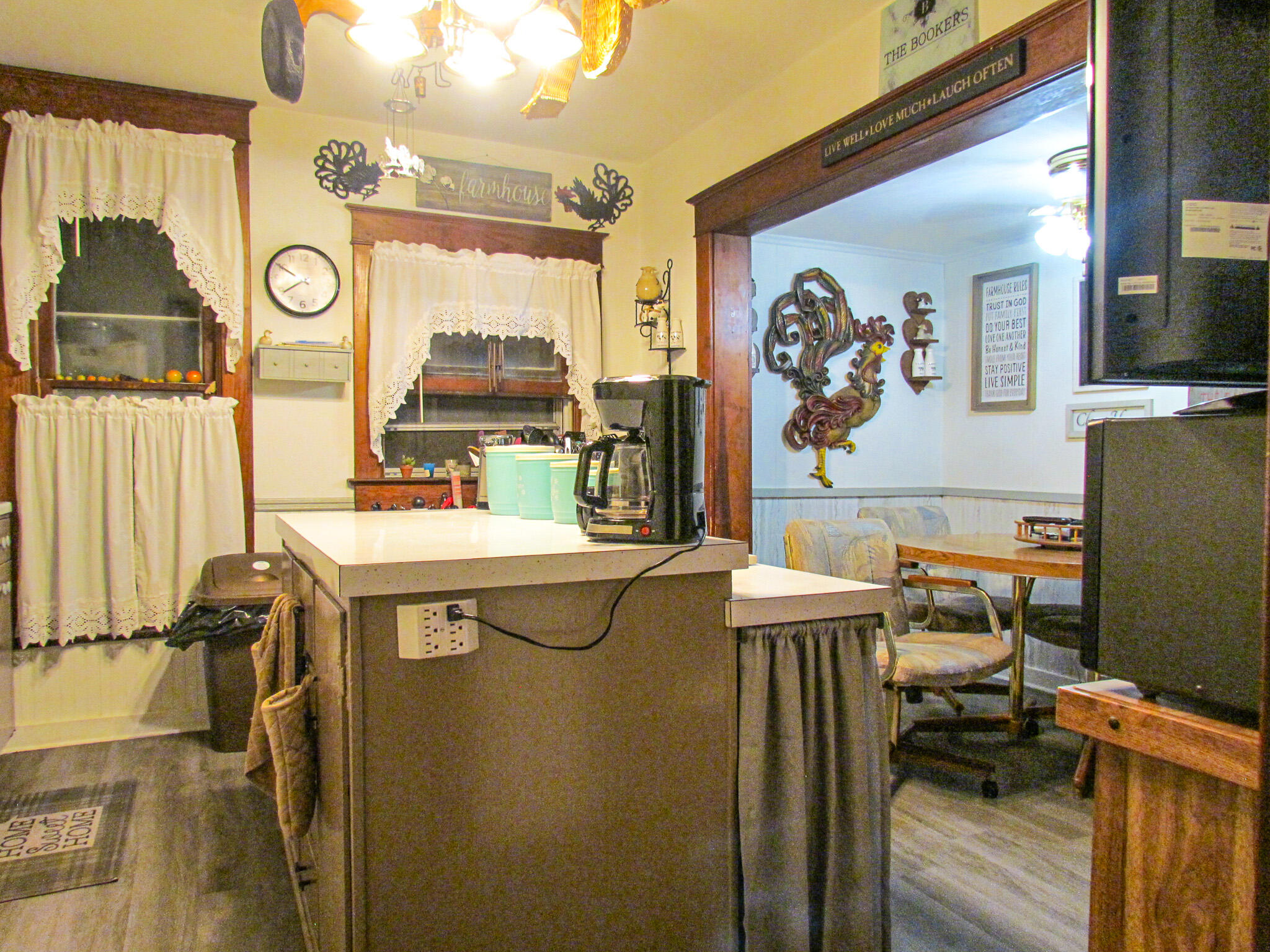 320 2nd Street Property Photo 40