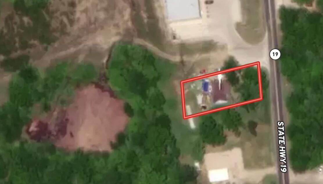 17433 Highway 19 Property Photo 2