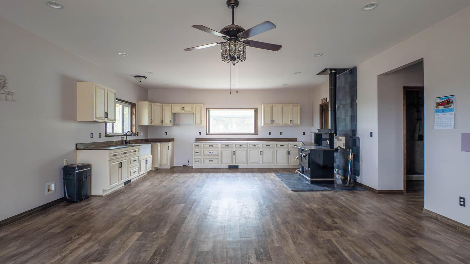 5564 State Highway K Property Photo 3