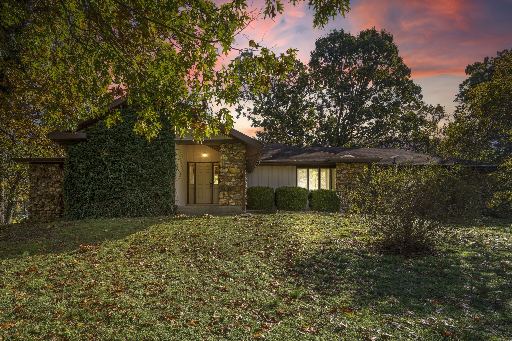 5024 South Farm Road 57 Property Photo 1