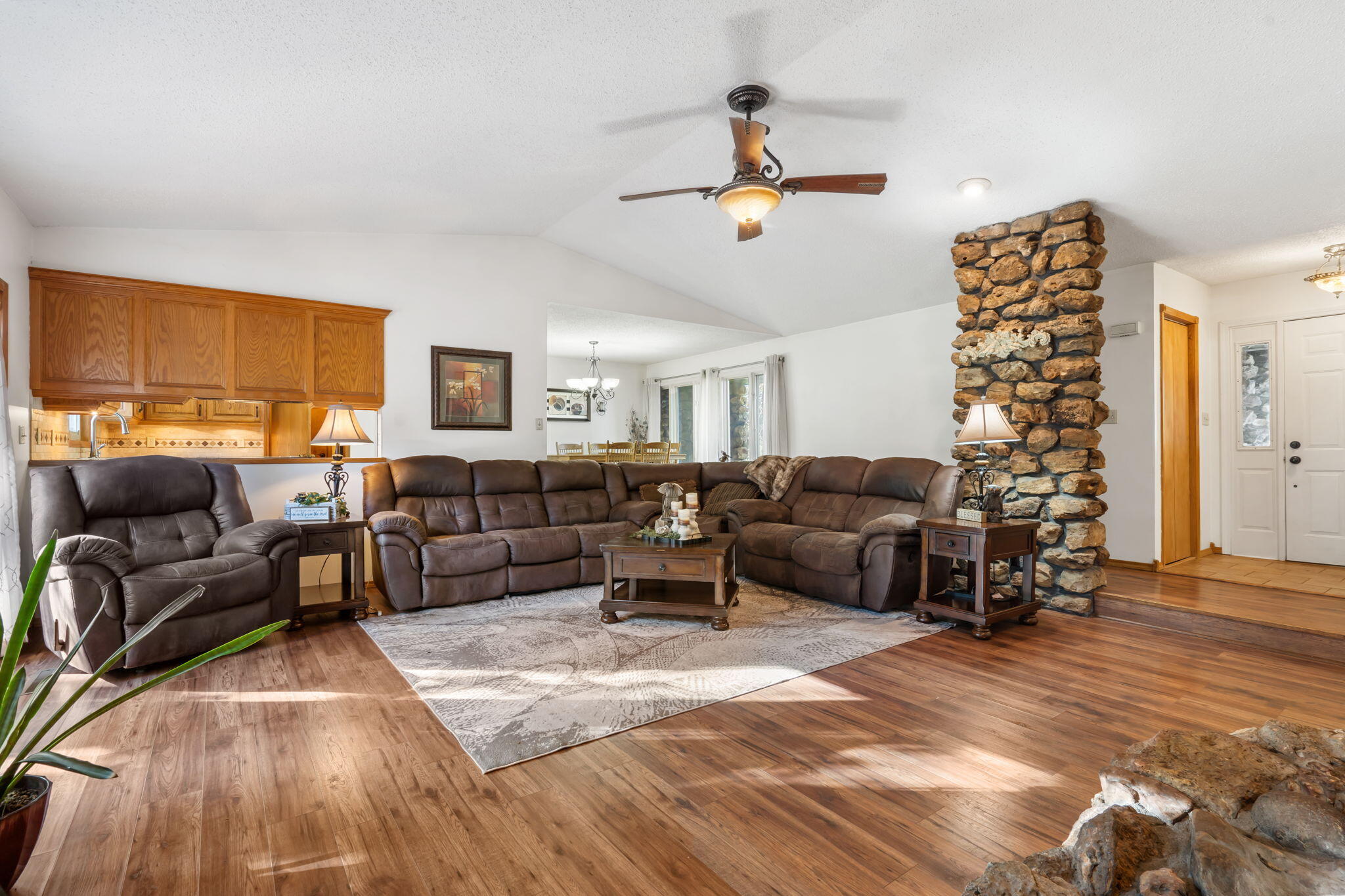 5024 South Farm Road 57 Property Photo 5