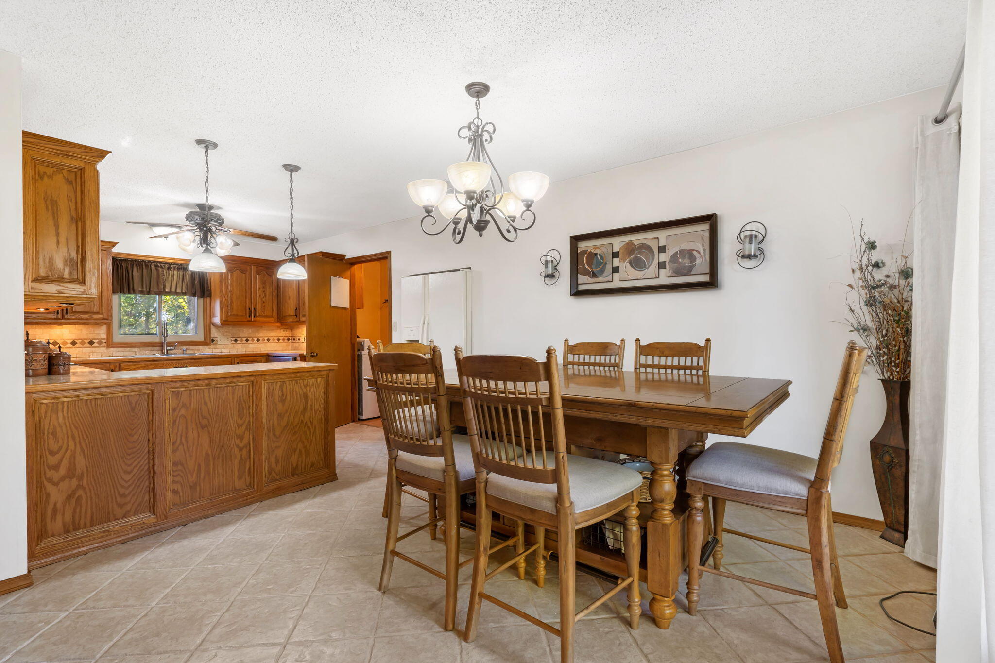 5024 South Farm Road 57 Property Photo 8