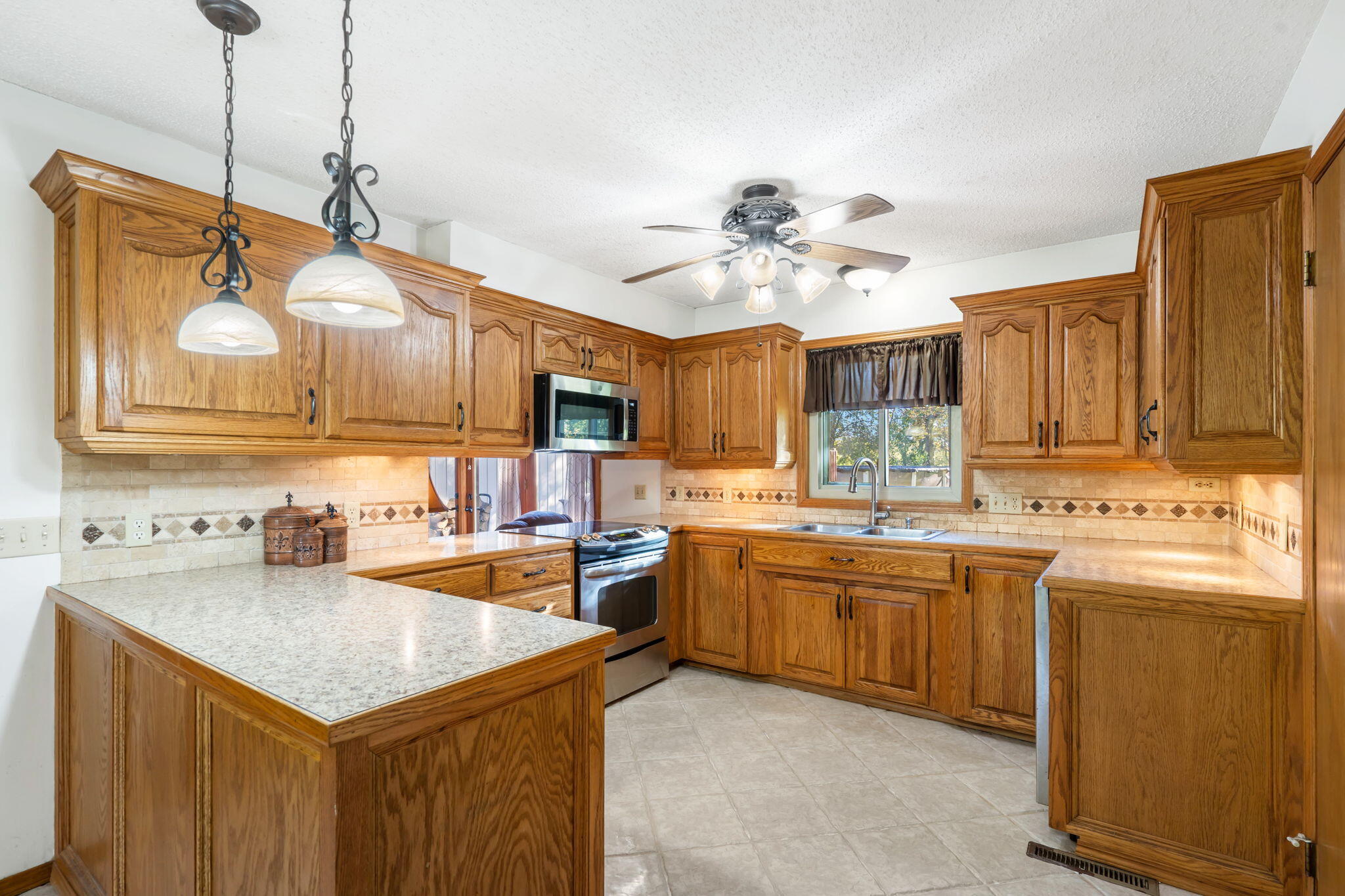 5024 South Farm Road 57 Property Photo 10