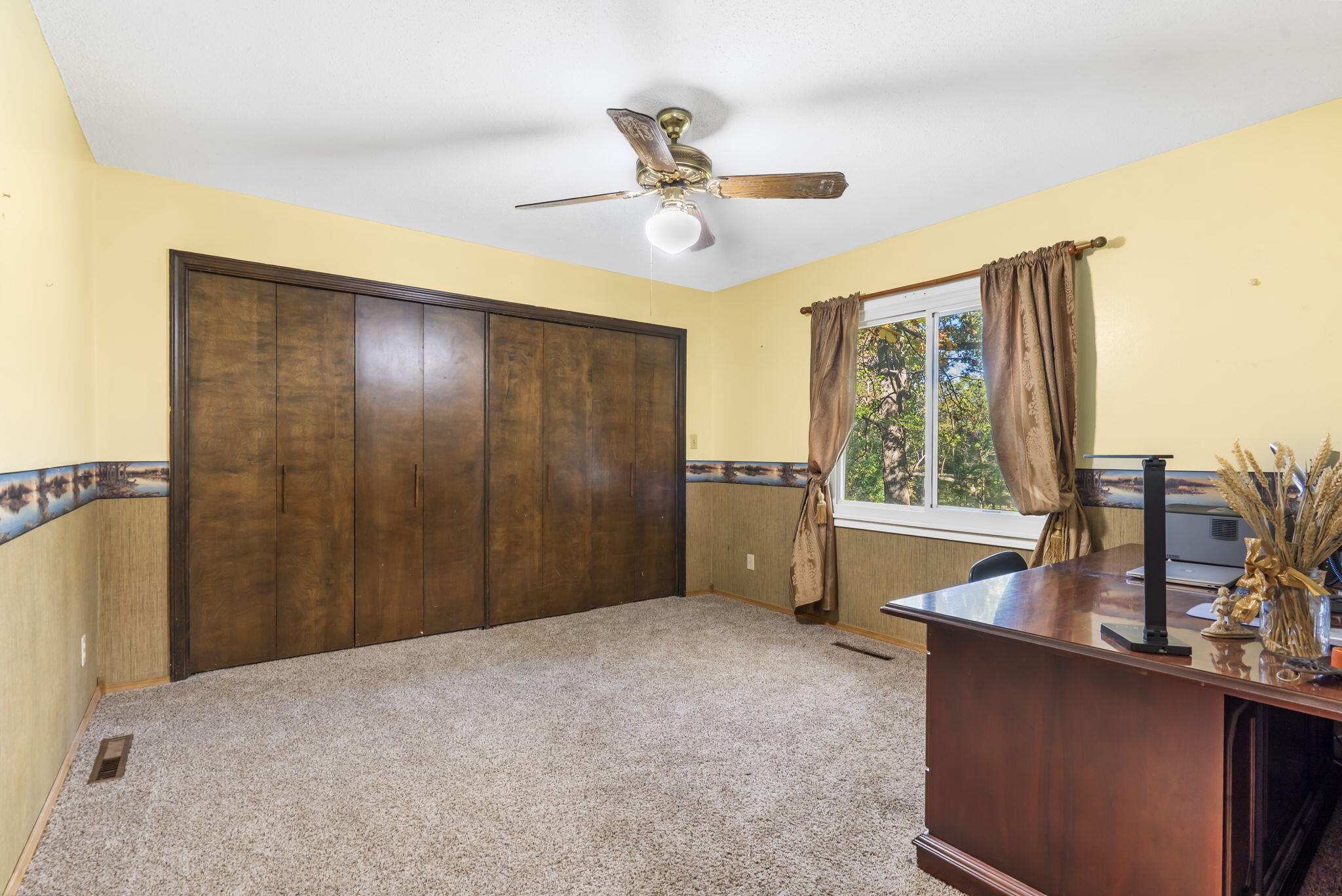 5024 South Farm Road 57 Property Photo 15