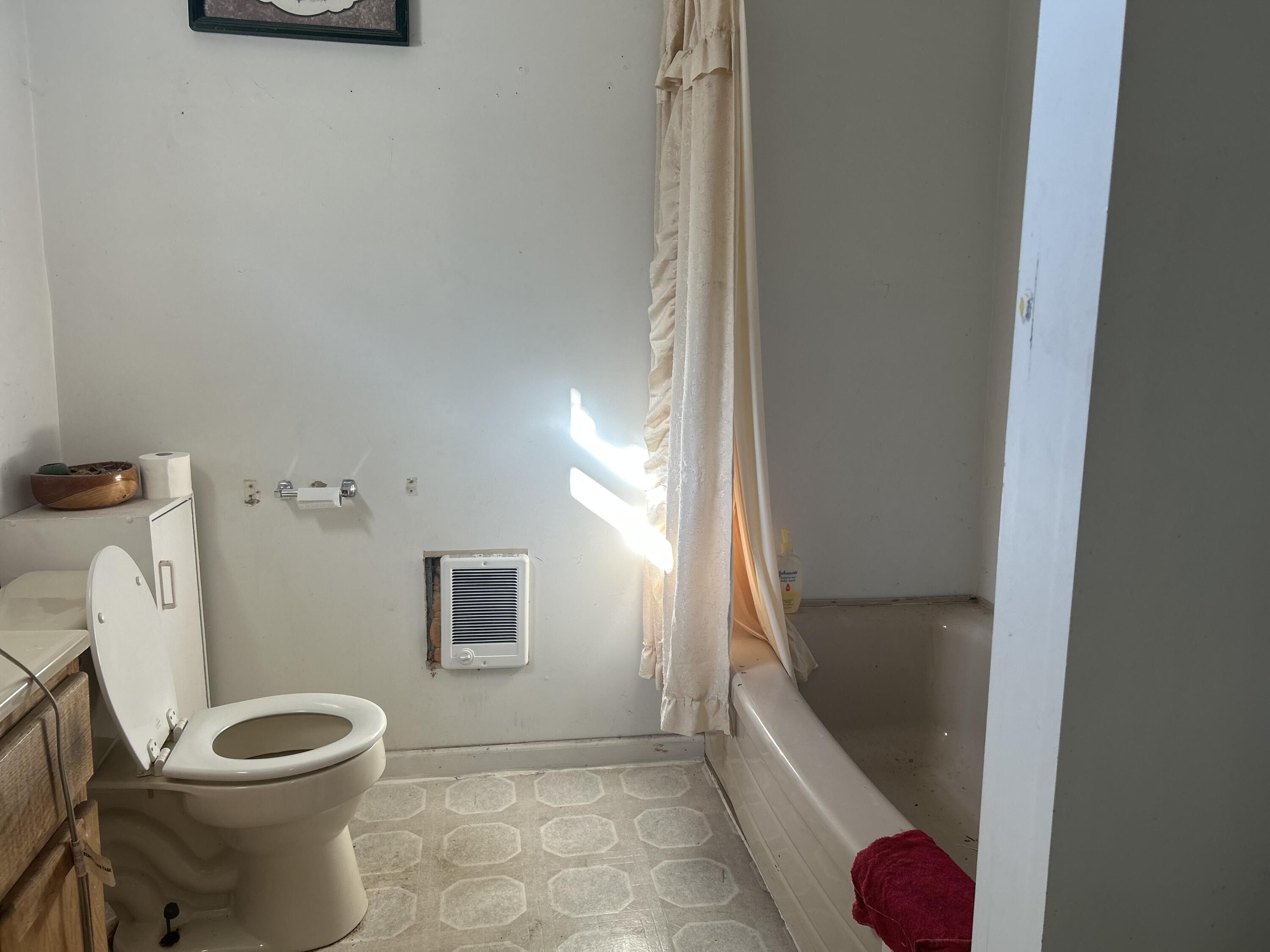 115 South Main Street Property Photo 9