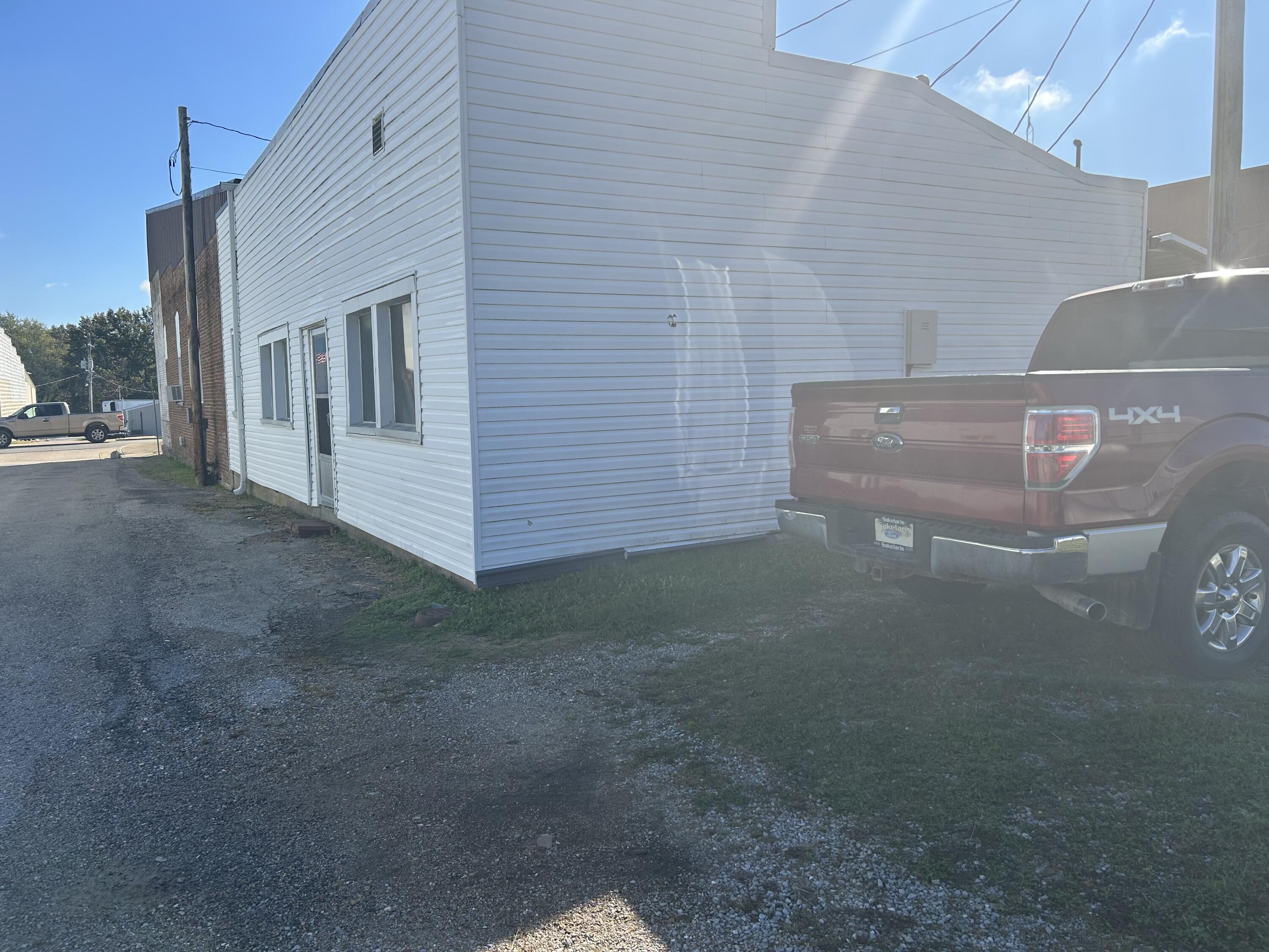 115 South Main Street Property Photo 10