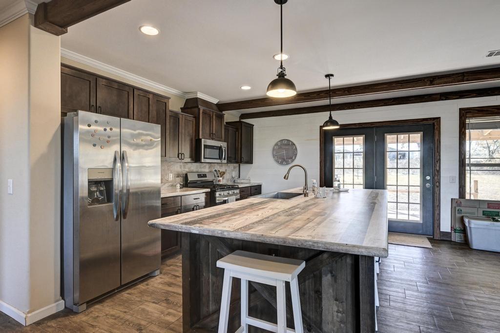 26097 Poppy Drive Property Photo 9