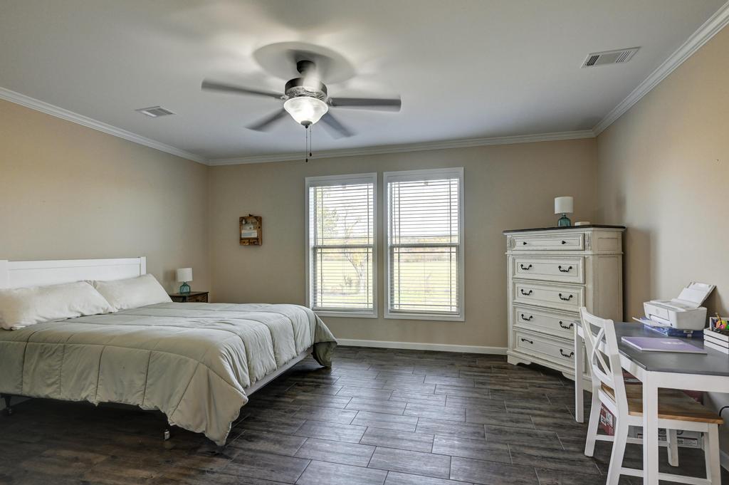 26097 Poppy Drive Property Photo 15