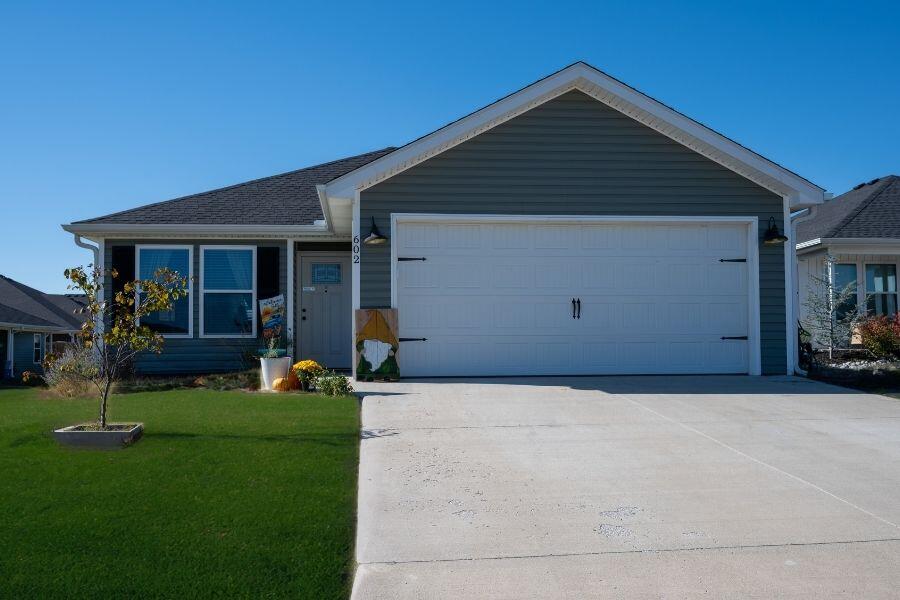 602 Cass Circle Property Photo 1