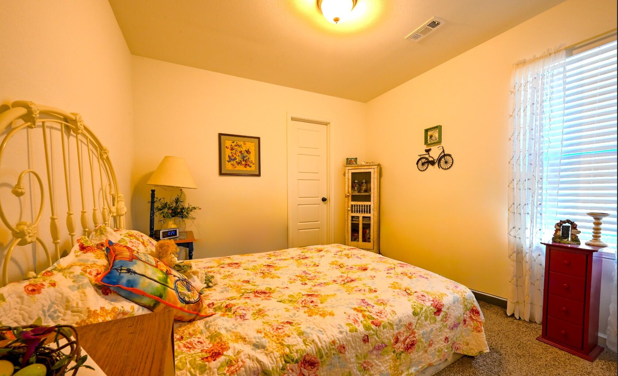 602 Cass Circle Property Photo 7