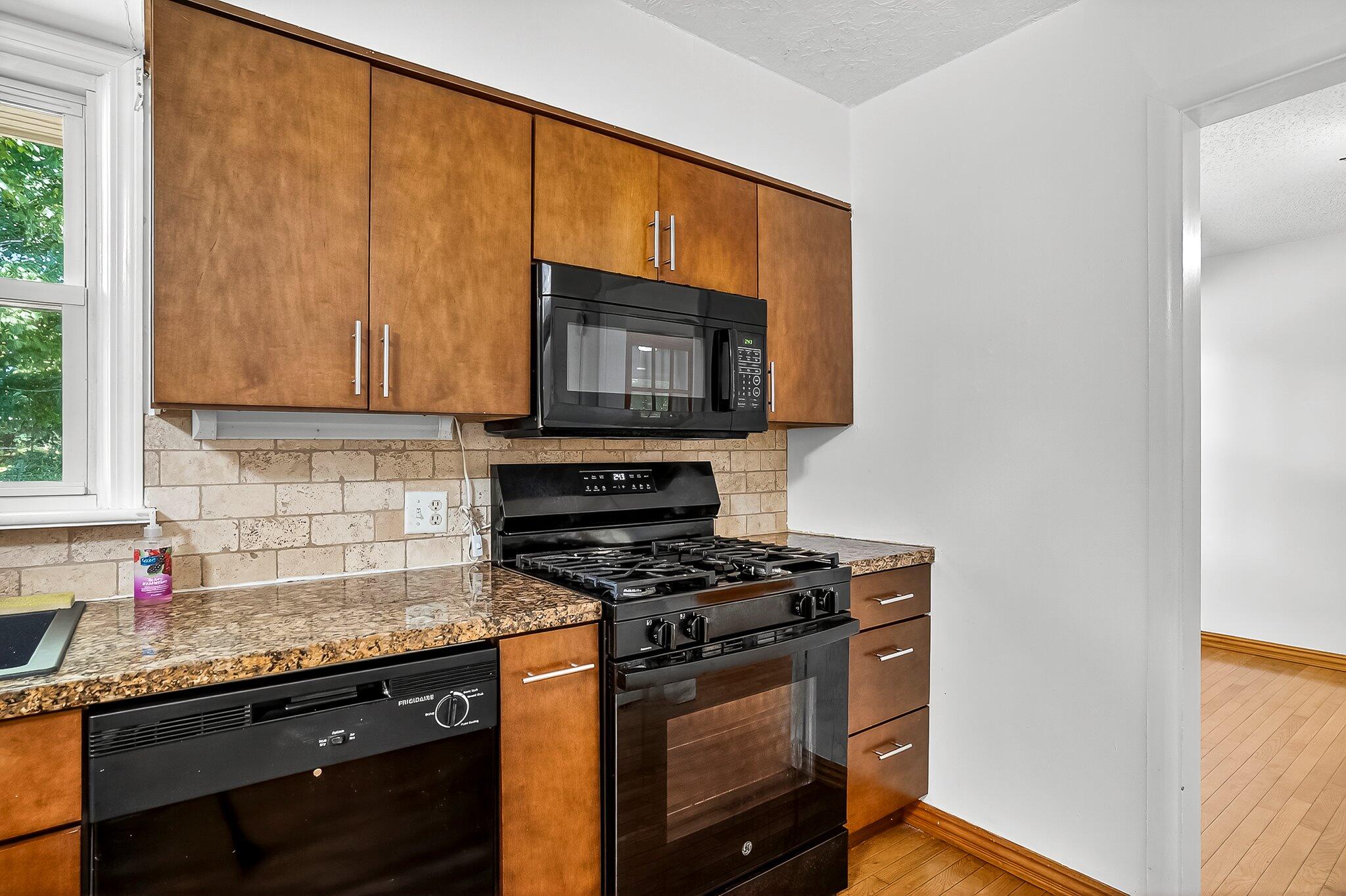 1824 South Thelma Avenue Property Photo 13