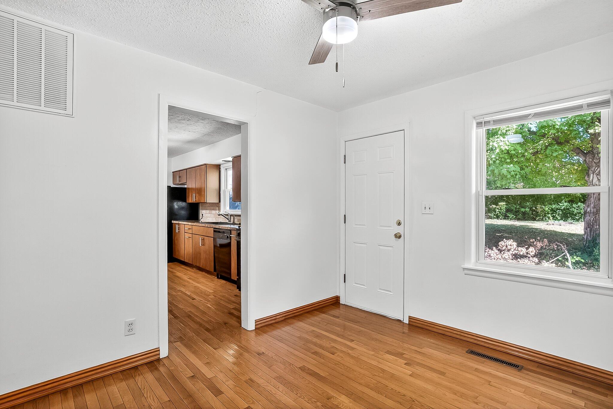 1824 South Thelma Avenue Property Photo 14