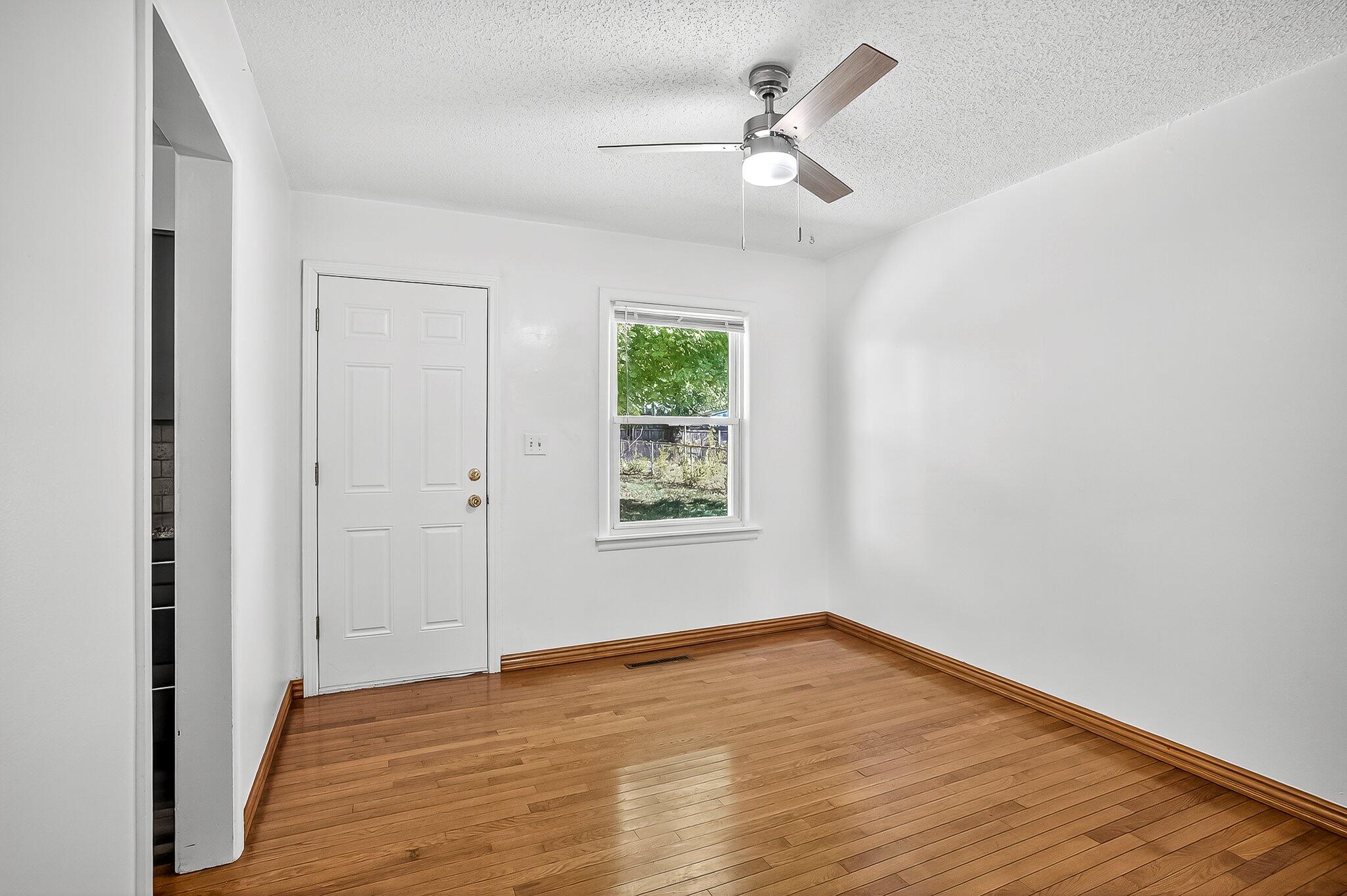 1824 South Thelma Avenue Property Photo 15