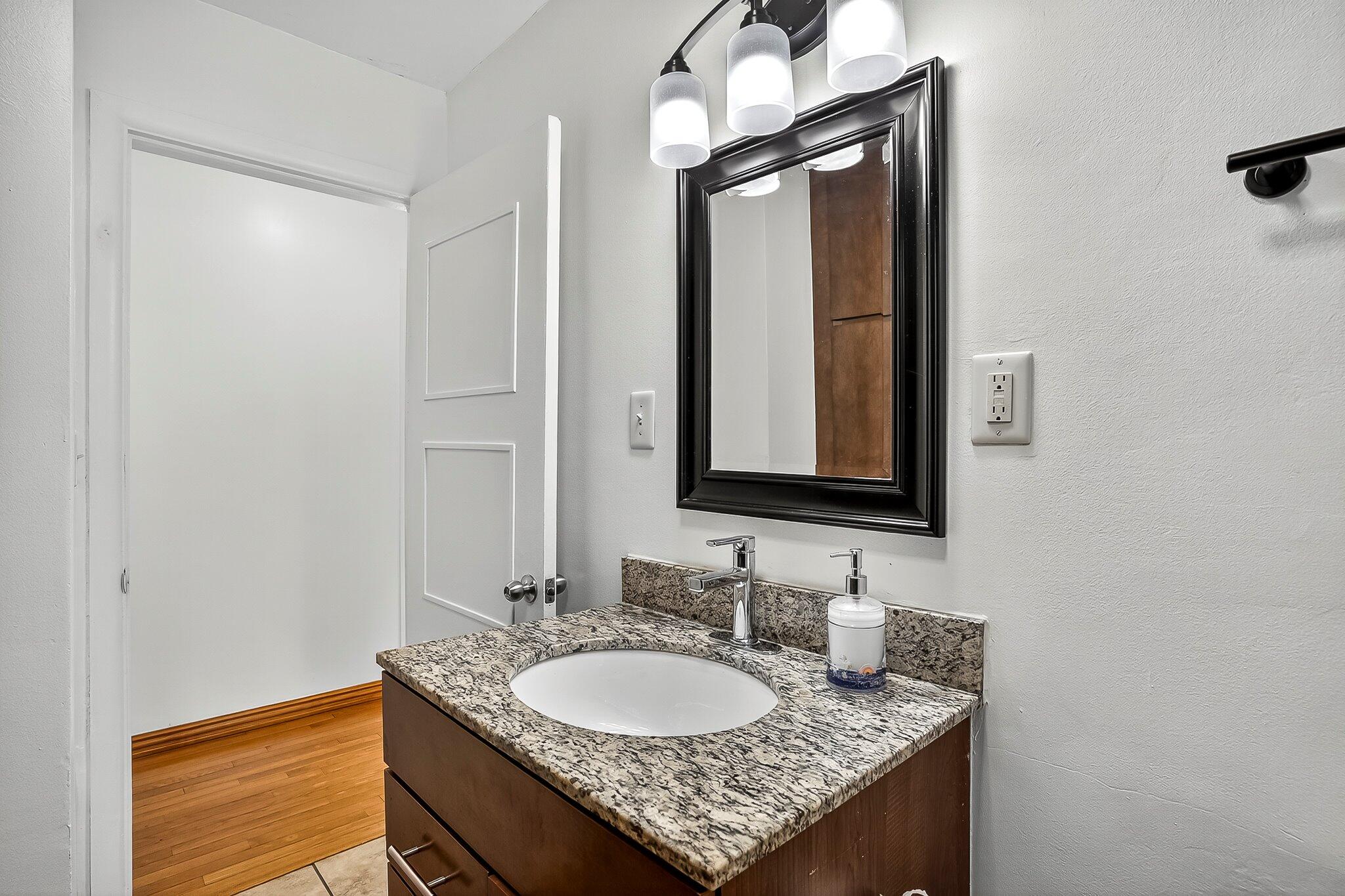 1824 South Thelma Avenue Property Photo 16