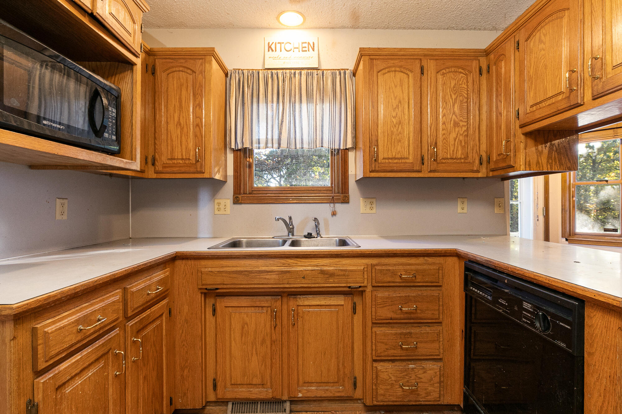 11230 West State Highway Bb Property Photo 8