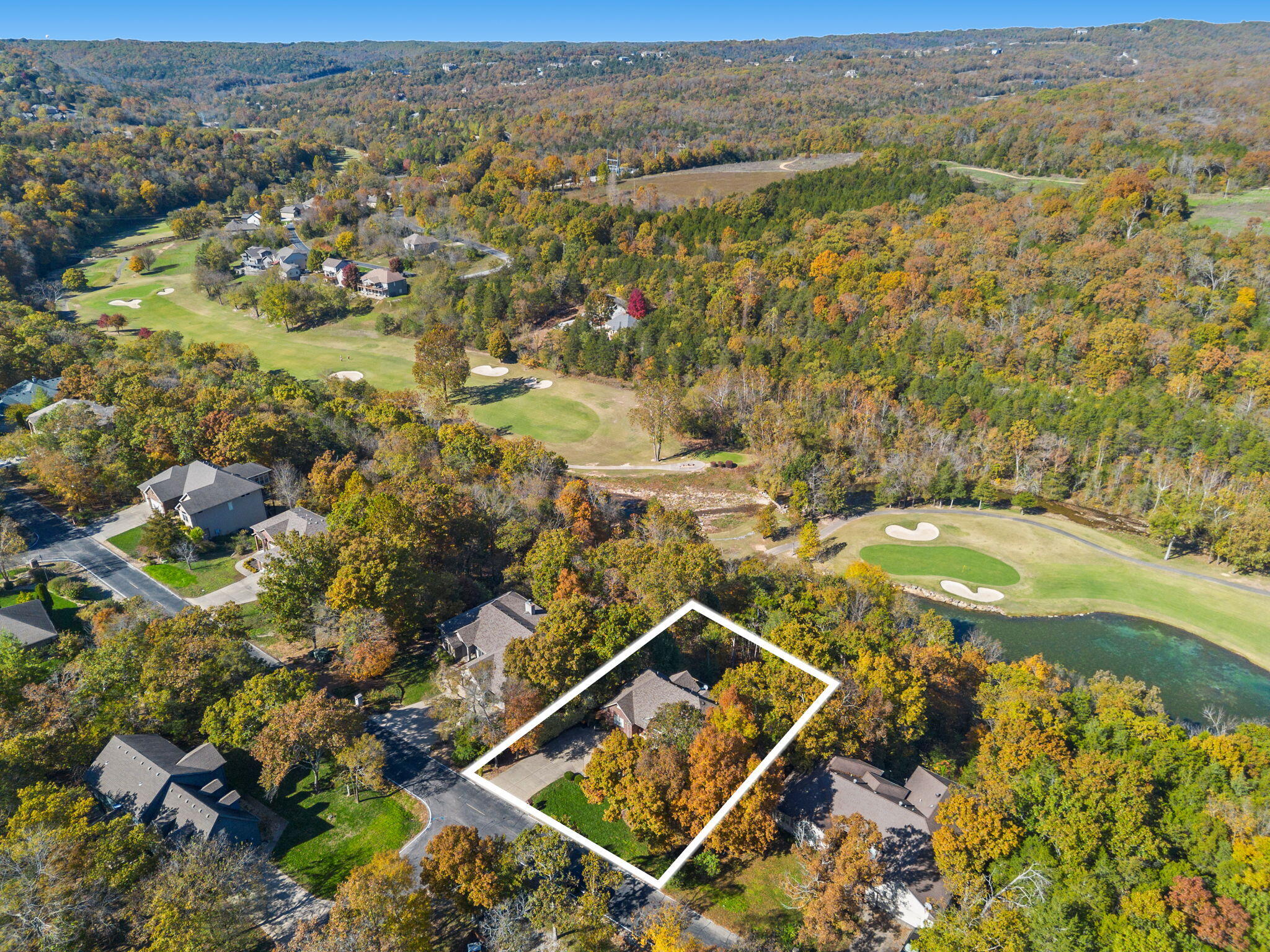 852 Silvercliff Way Property Photo 7
