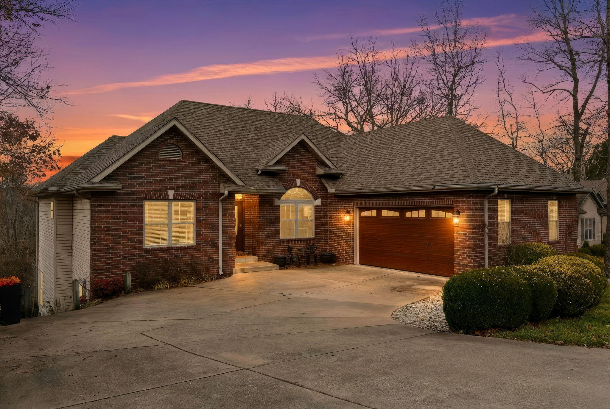 852 Silvercliff Way Property Photo 8