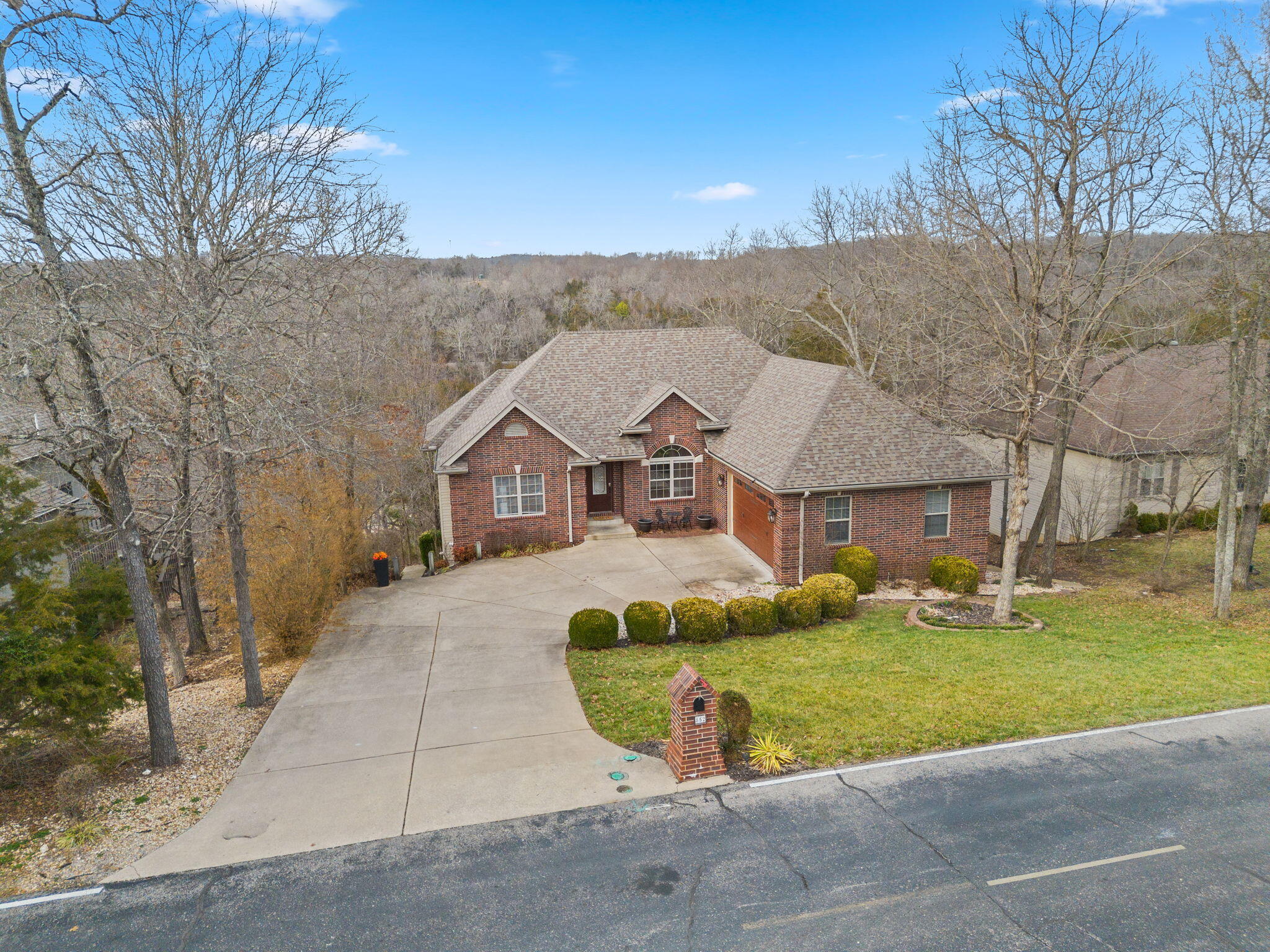 852 Silvercliff Way Property Photo 12