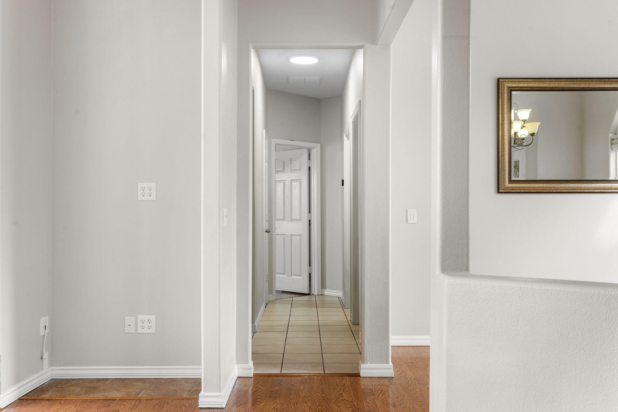 852 Silvercliff Way Property Photo 41