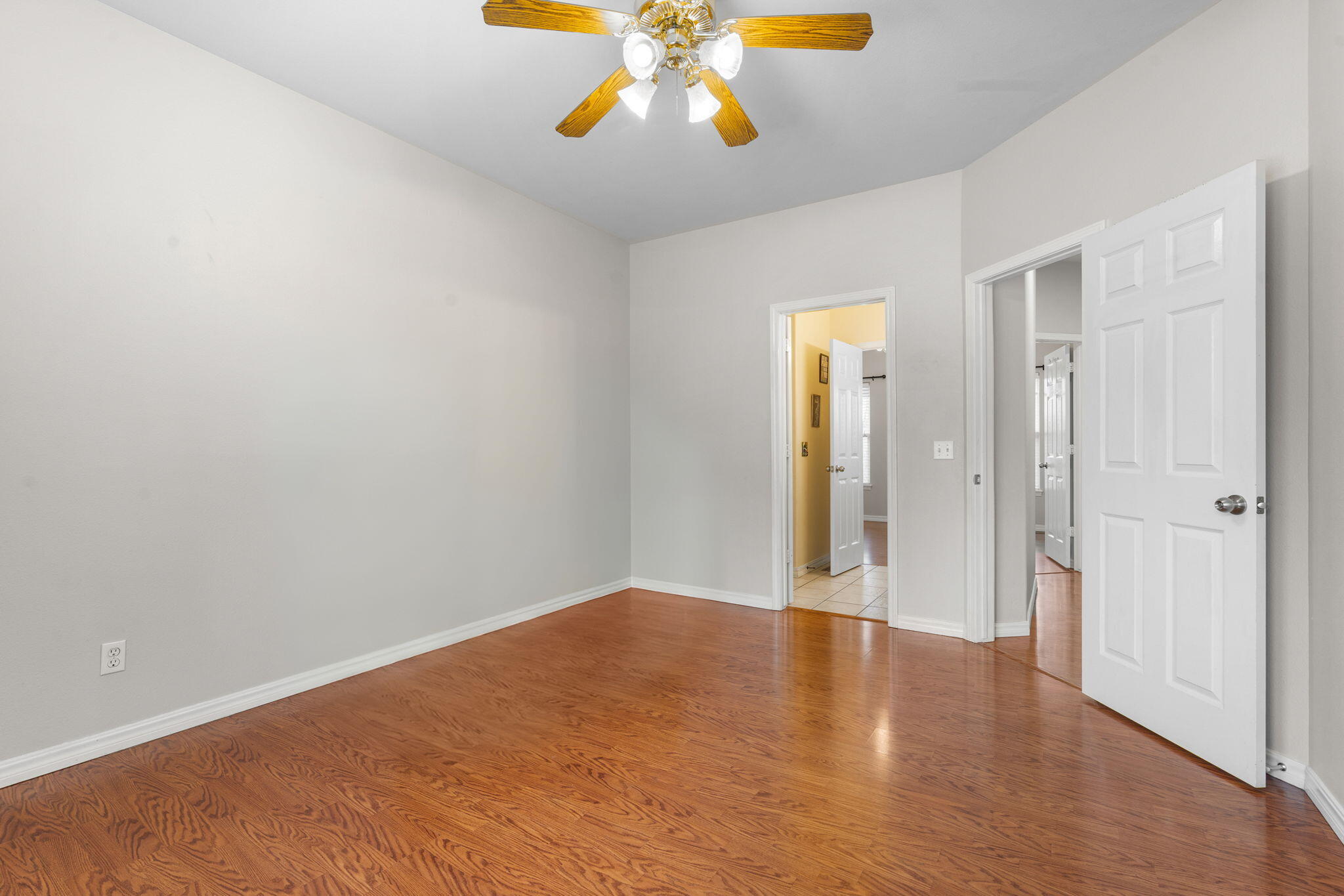 852 Silvercliff Way Property Photo 43