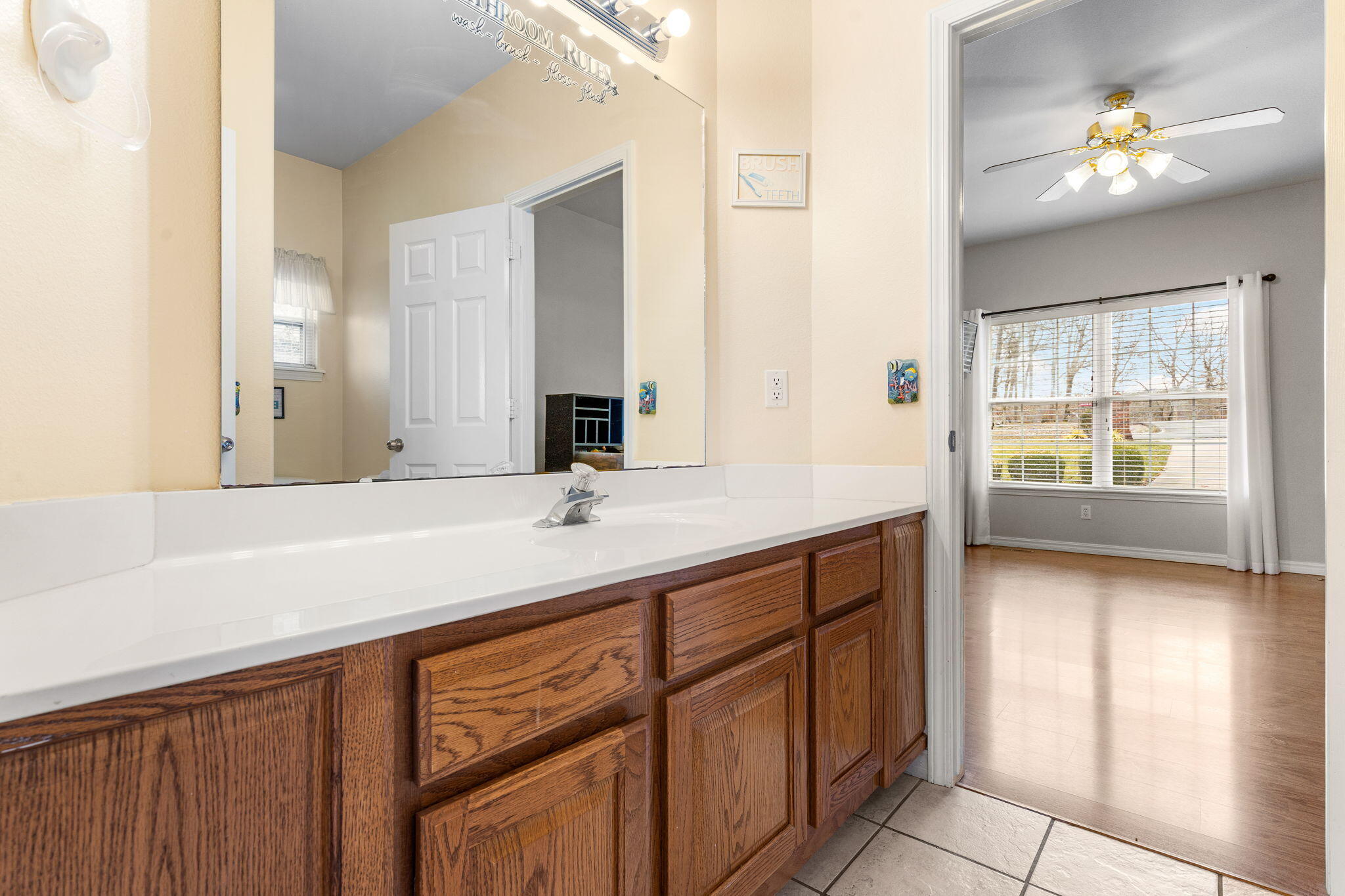 852 Silvercliff Way Property Photo 45