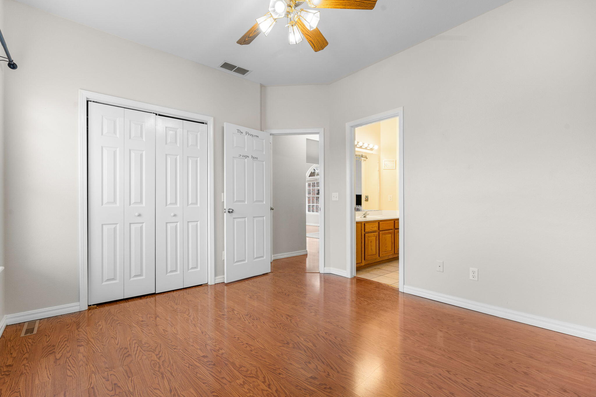 852 Silvercliff Way Property Photo 48