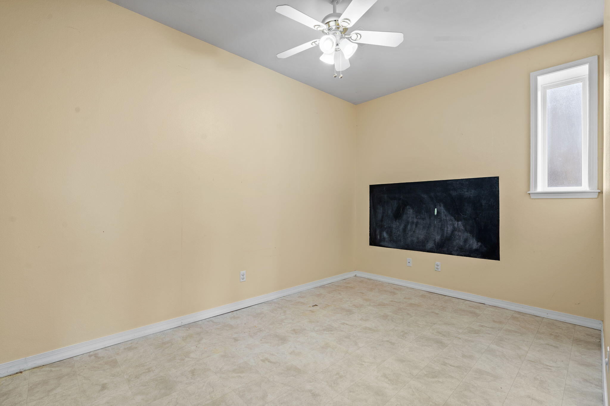 852 Silvercliff Way Property Photo 71