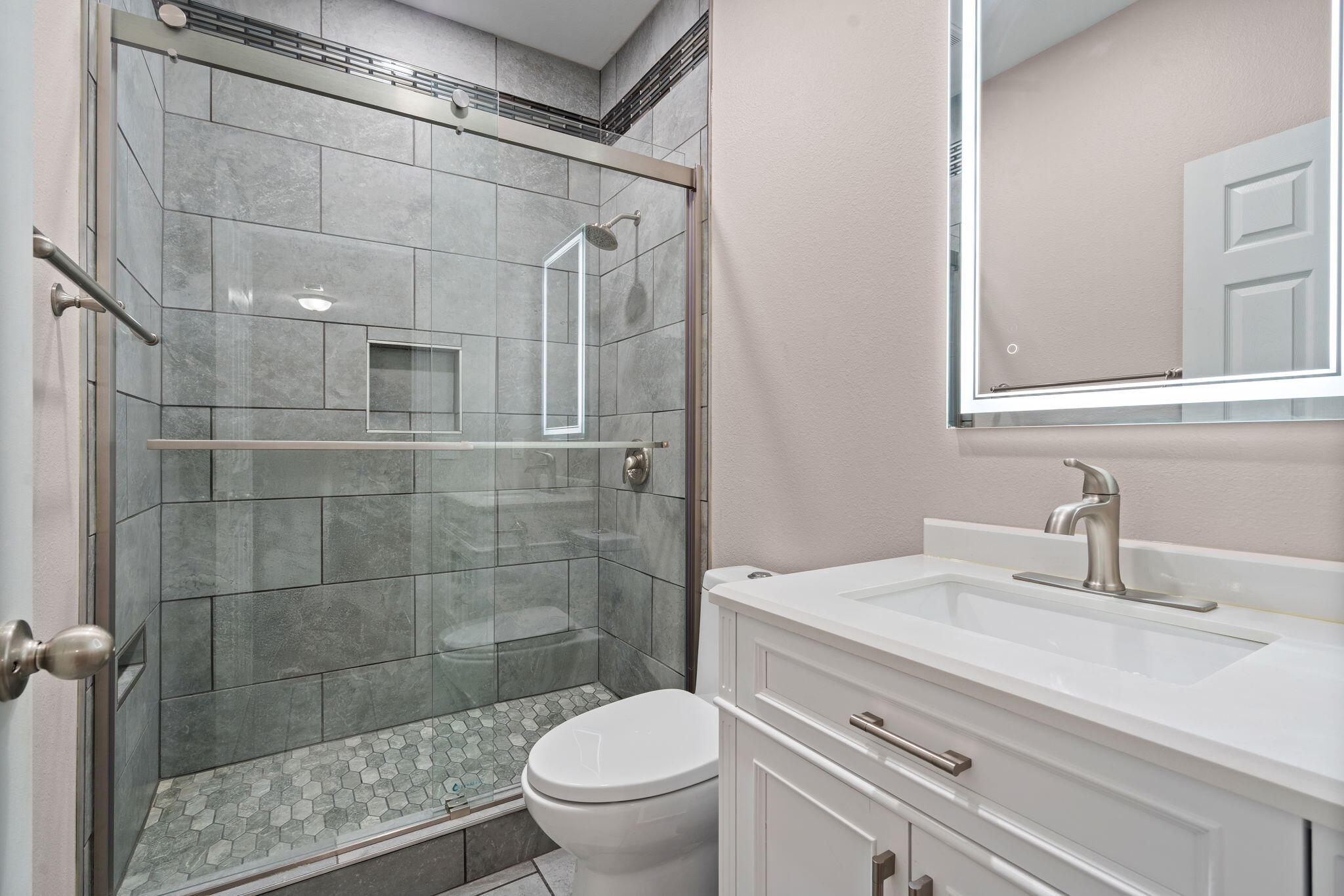852 Silvercliff Way Property Photo 73