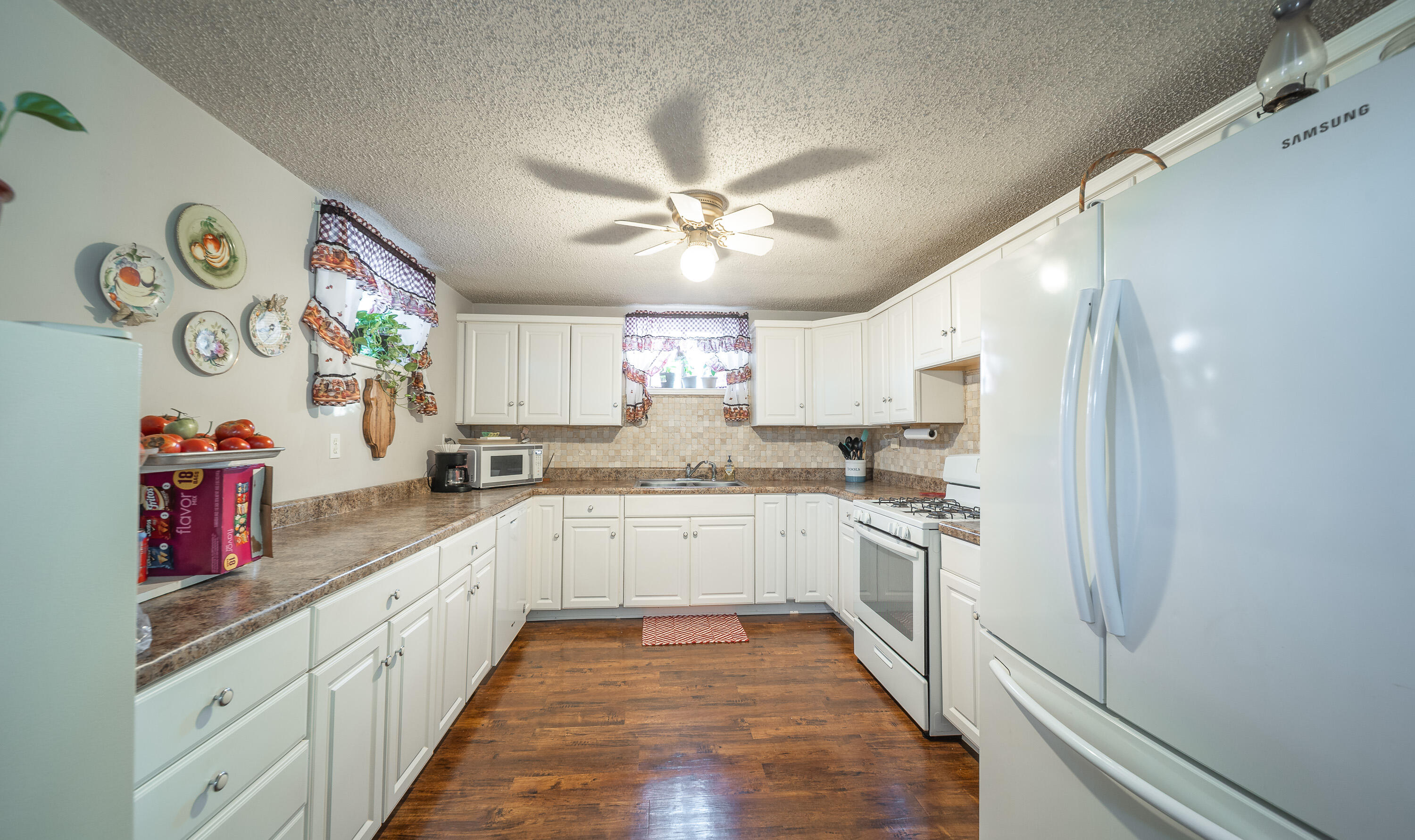 6601 County Line Road Property Photo 17