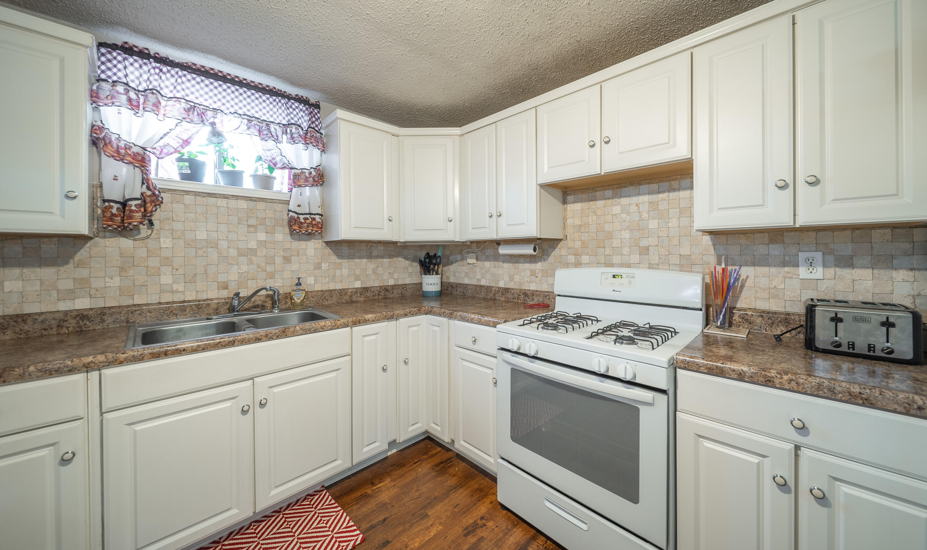 6601 County Line Road Property Photo 18