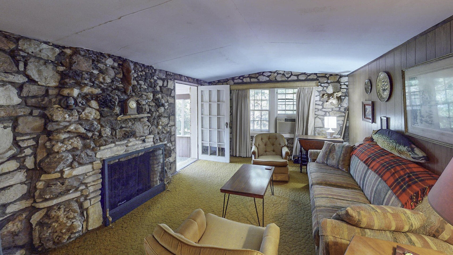 227 Cedar Point Road Property Photo 7