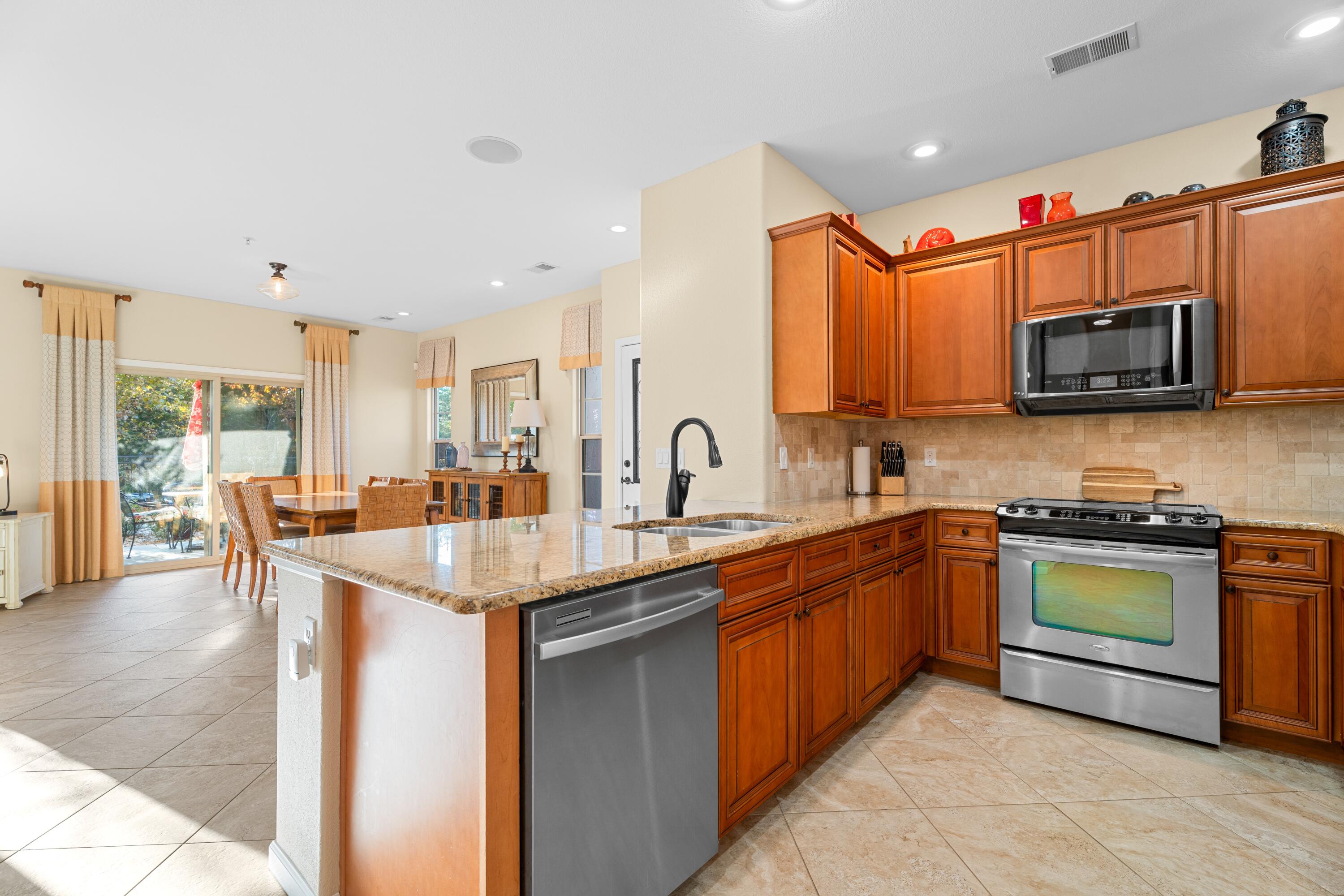 140 South Tuscany Drive C Property Photo 11