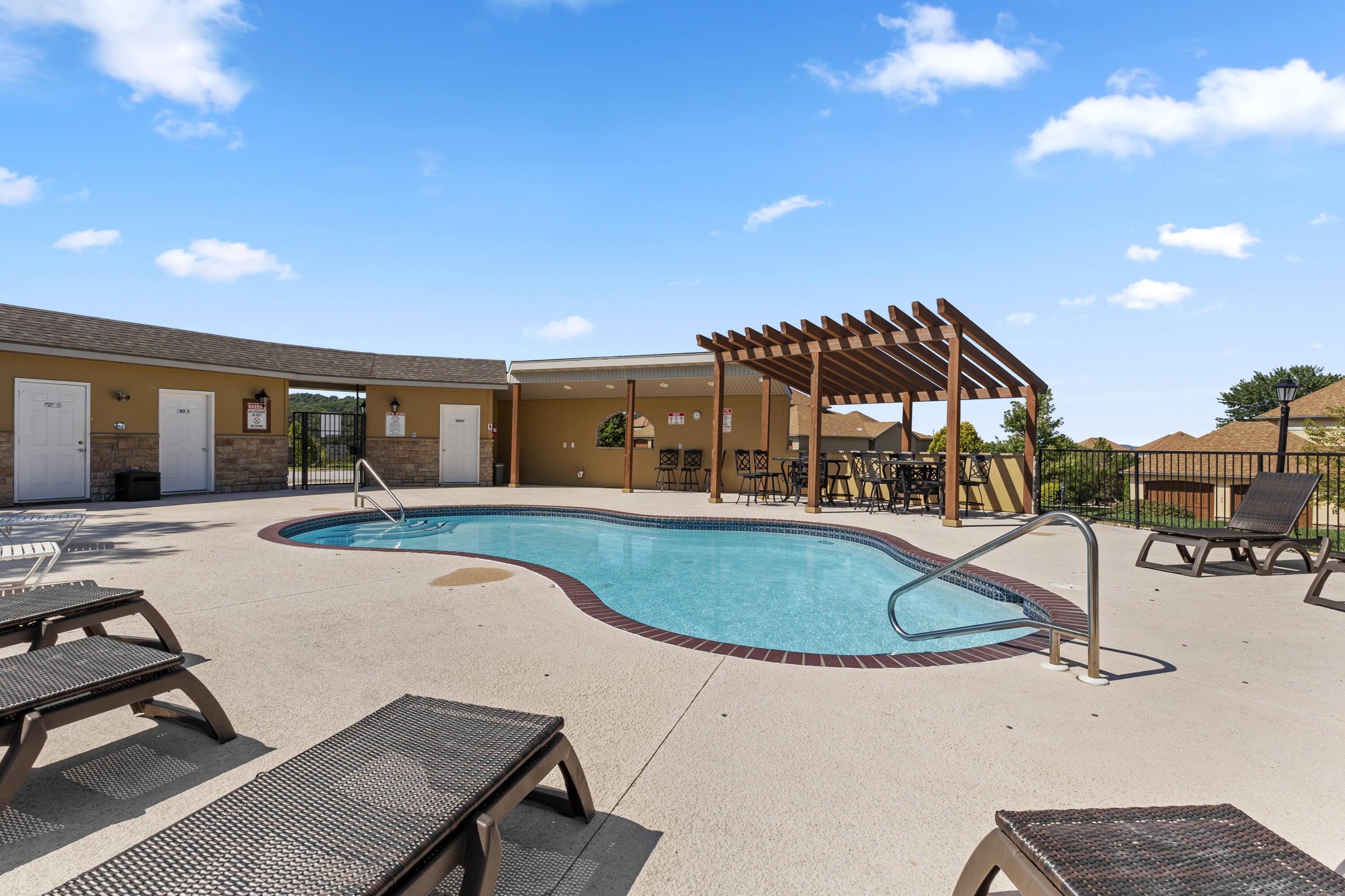 140 South Tuscany Drive C Property Photo 28
