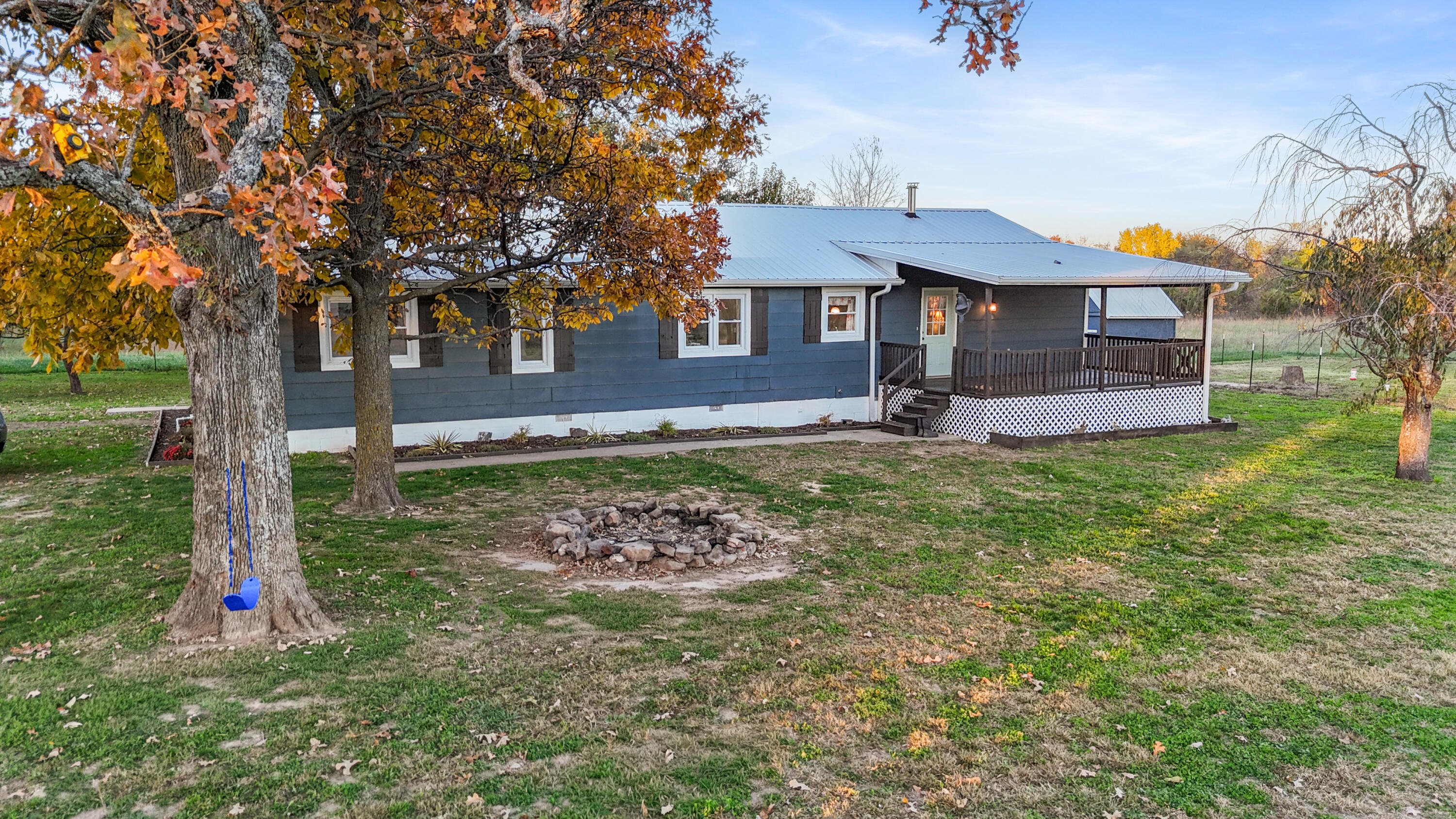13992 Farm Road 2185 Property Photo 4
