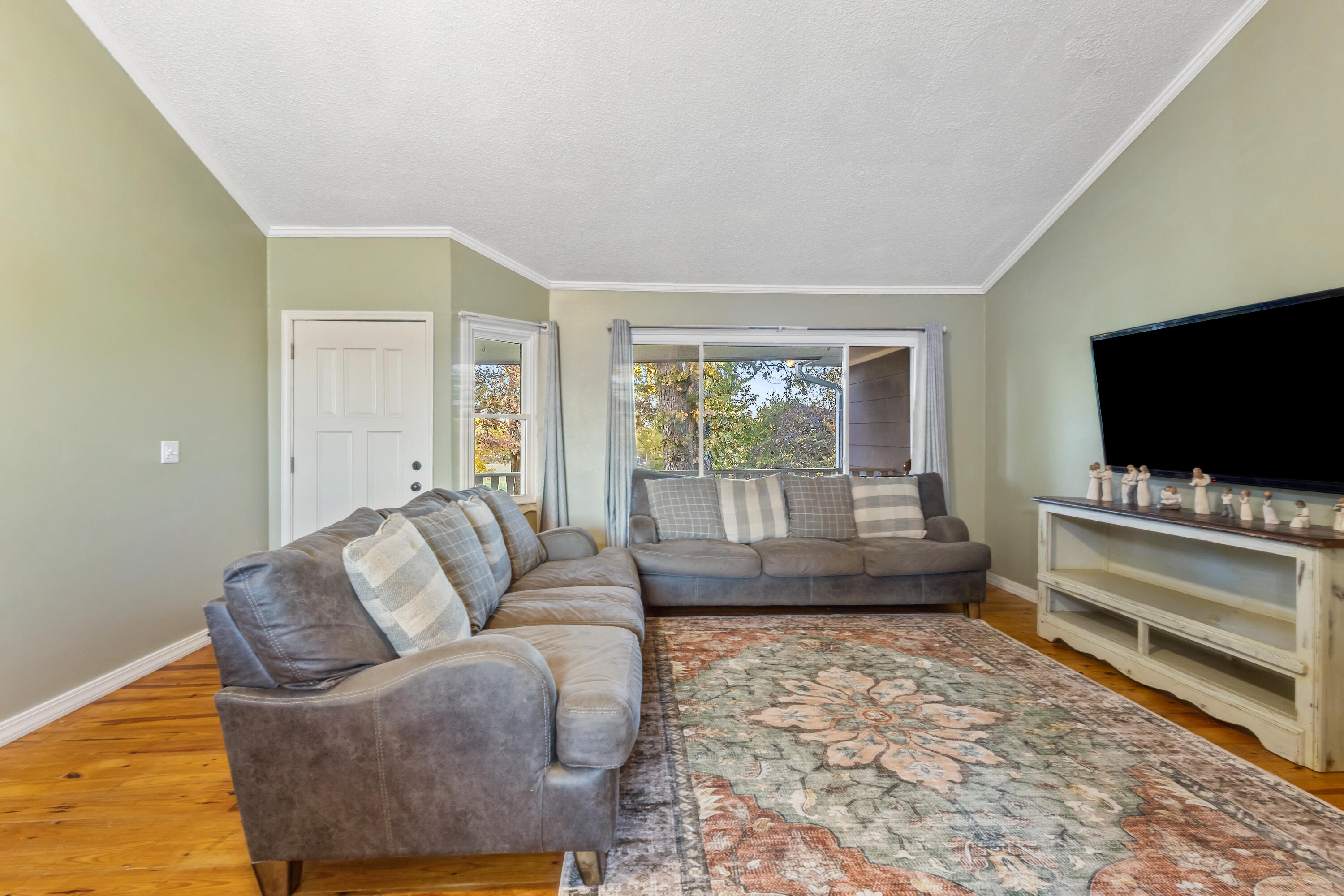 13992 Farm Road 2185 Property Photo 19