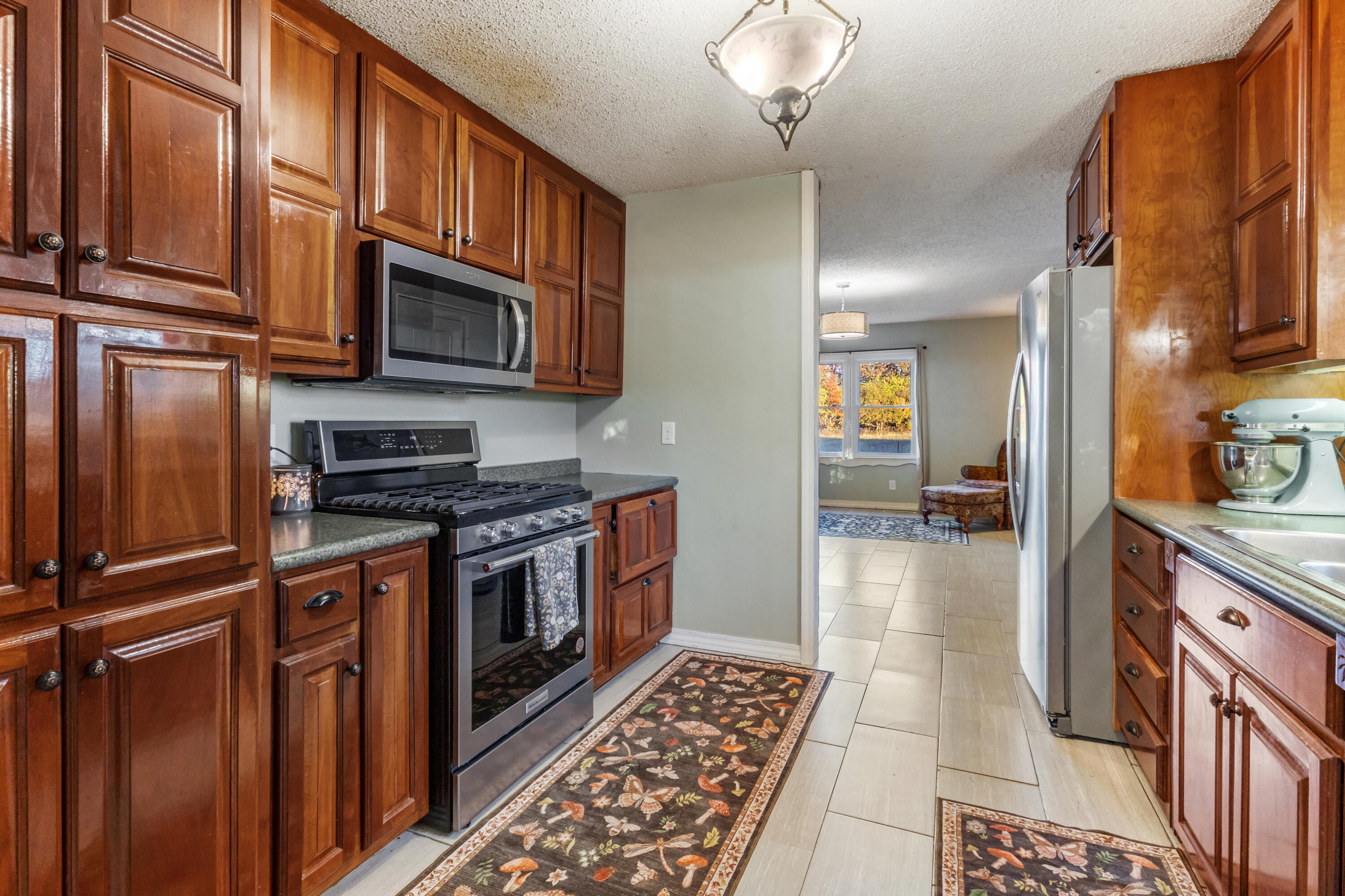 13992 Farm Road 2185 Property Photo 25