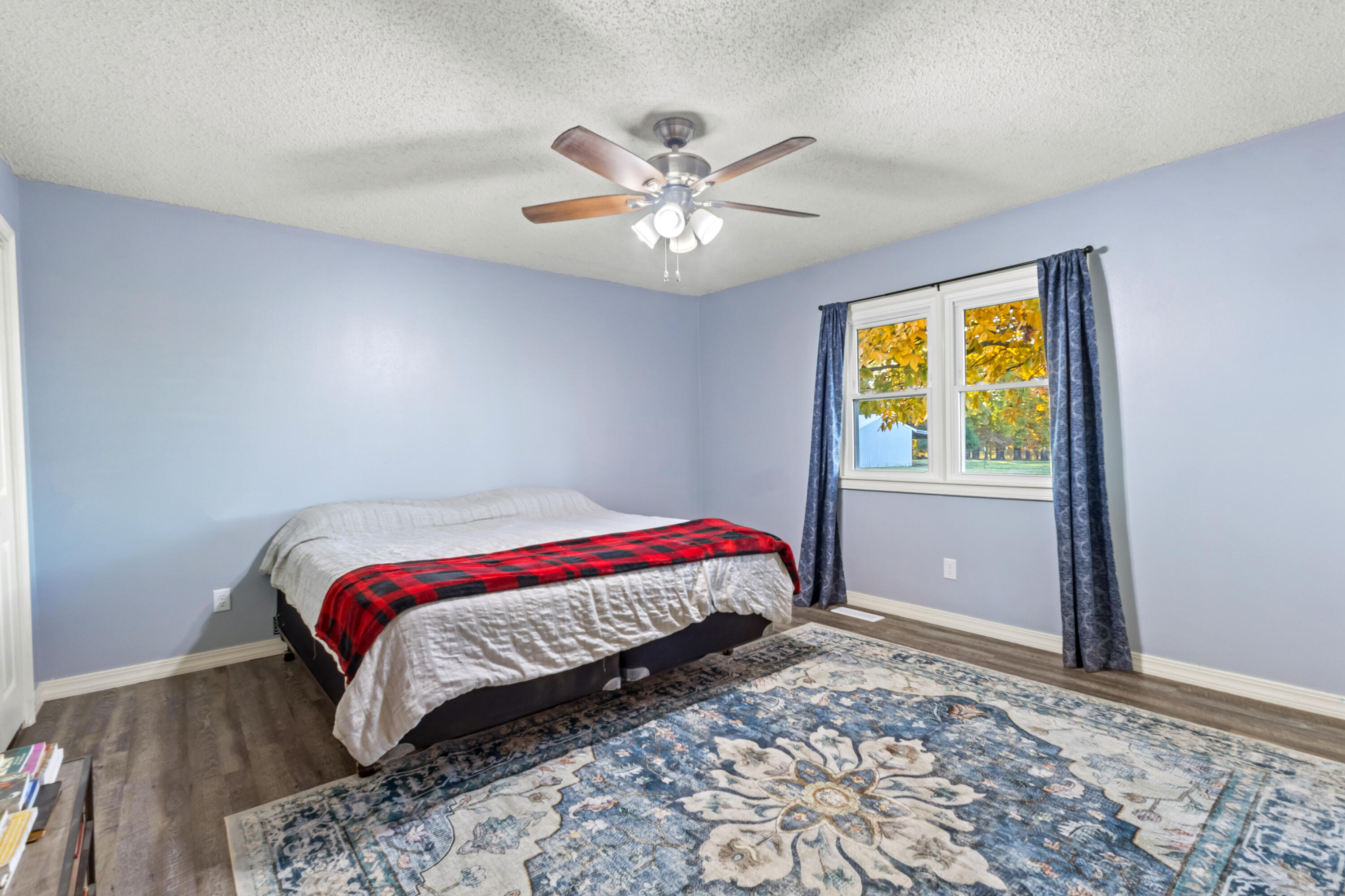 13992 Farm Road 2185 Property Photo 30